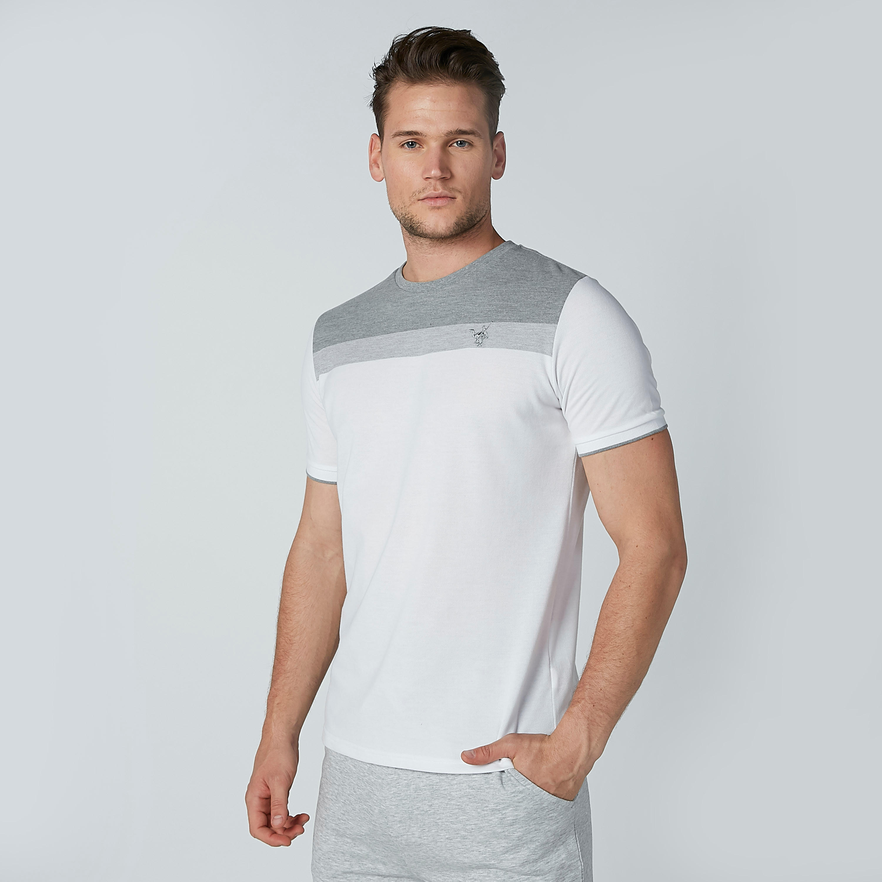 تيشيرت بأكمام قصيرة وياقة مستديرة-men-clothing-tshirtsandpolos-tshirts-image-1