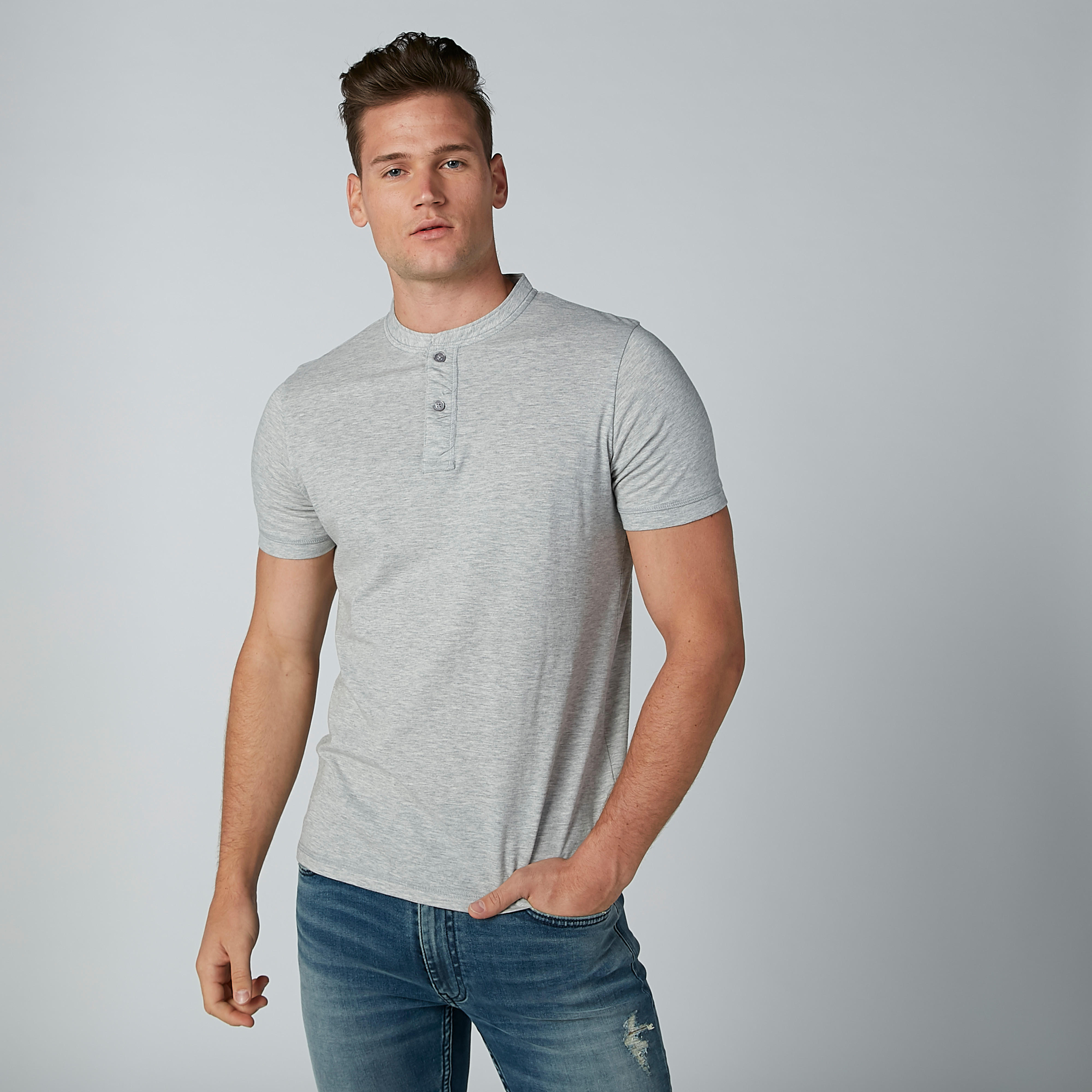 قميص سادة بياقة ماندارين وأكمام قصيرة-men-clothing-tshirtsandpolos-tshirts-image-1