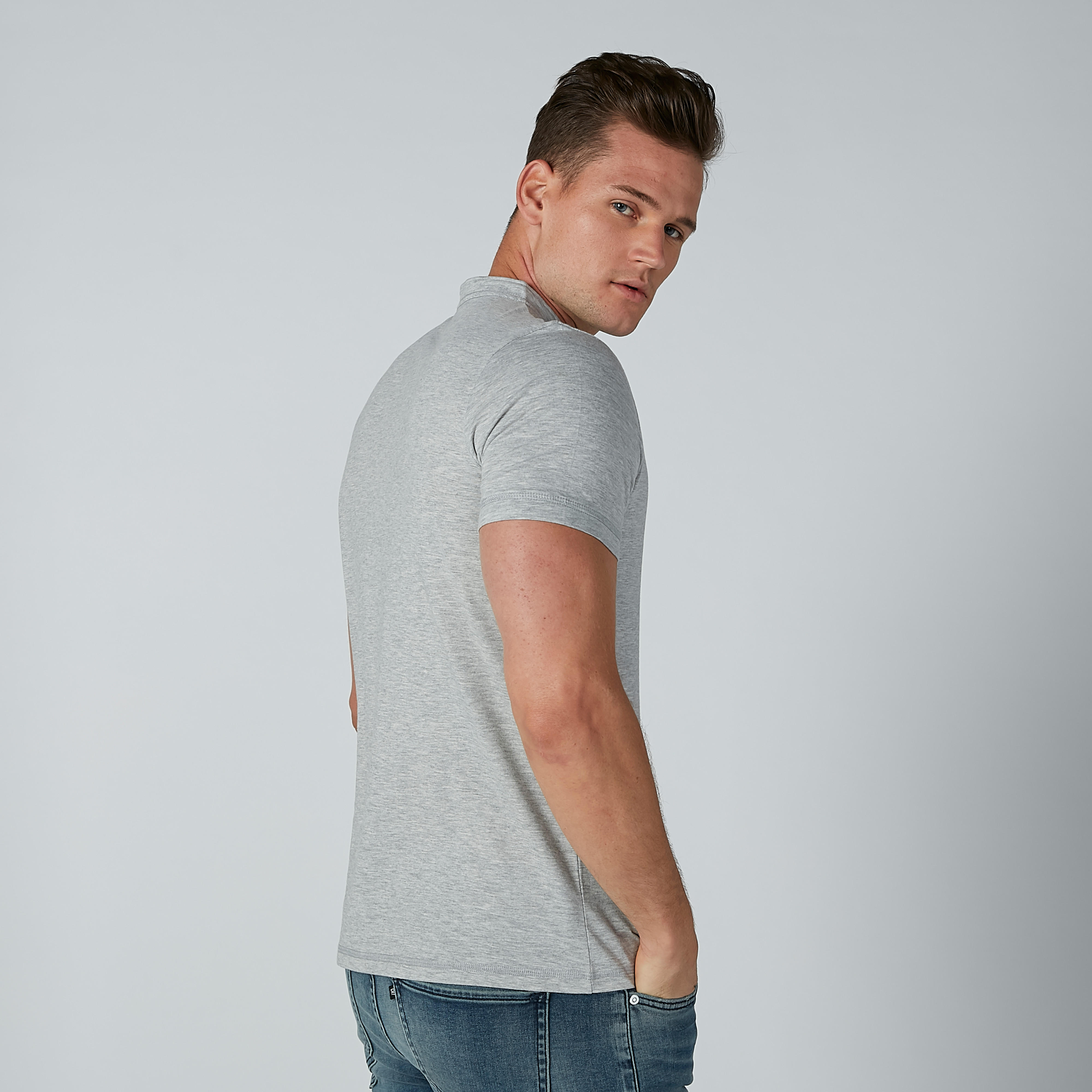 قميص سادة بياقة ماندارين وأكمام قصيرة-men-clothing-tshirtsandpolos-tshirts-image-4