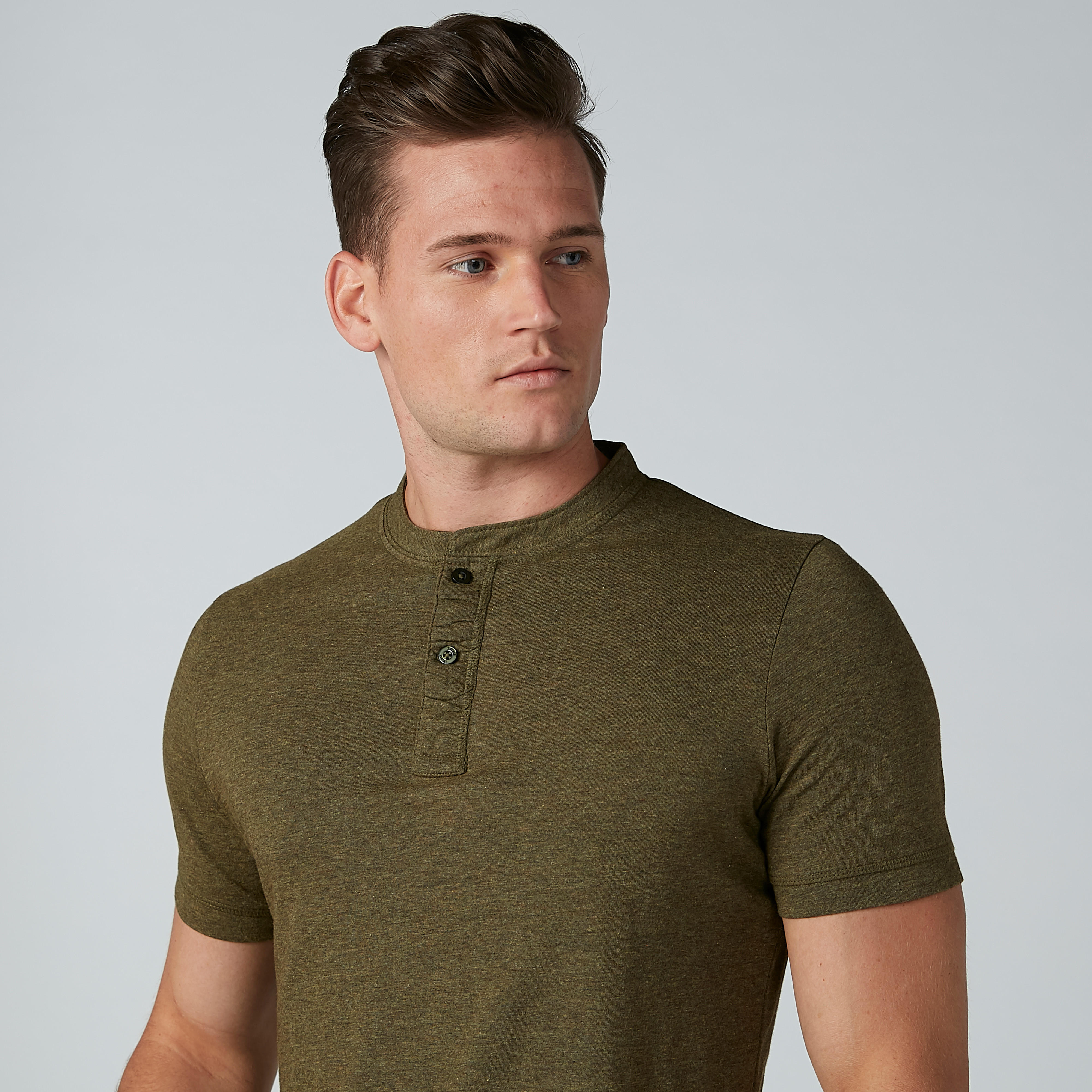 قميص سادة بياقة ماندارين وأكمام قصيرة-men-clothing-tshirtsandpolos-tshirts-image-3