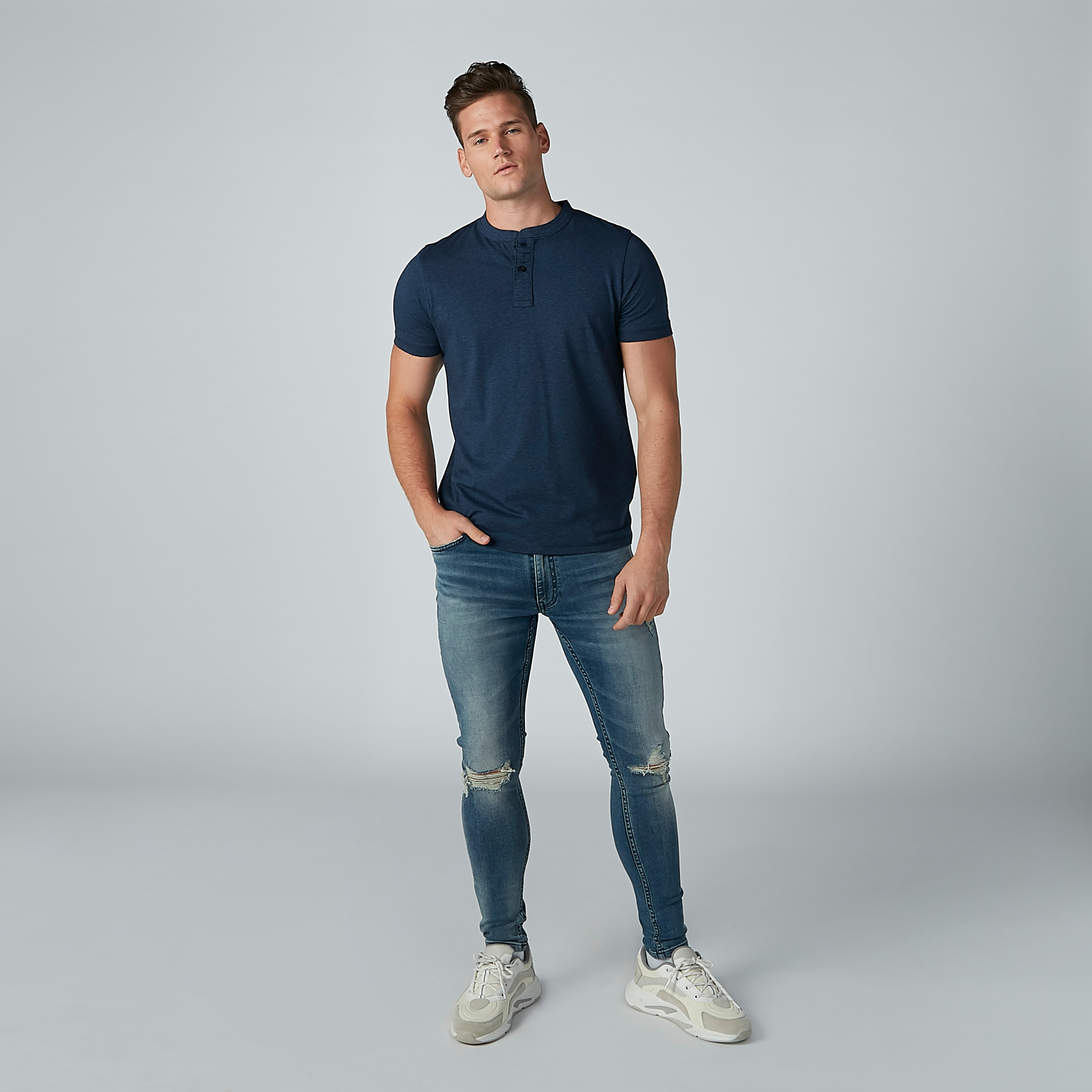 قميص سادة بياقة ماندارين وأكمام قصيرة-men-clothing-tshirtsandpolos-tshirts-image-2