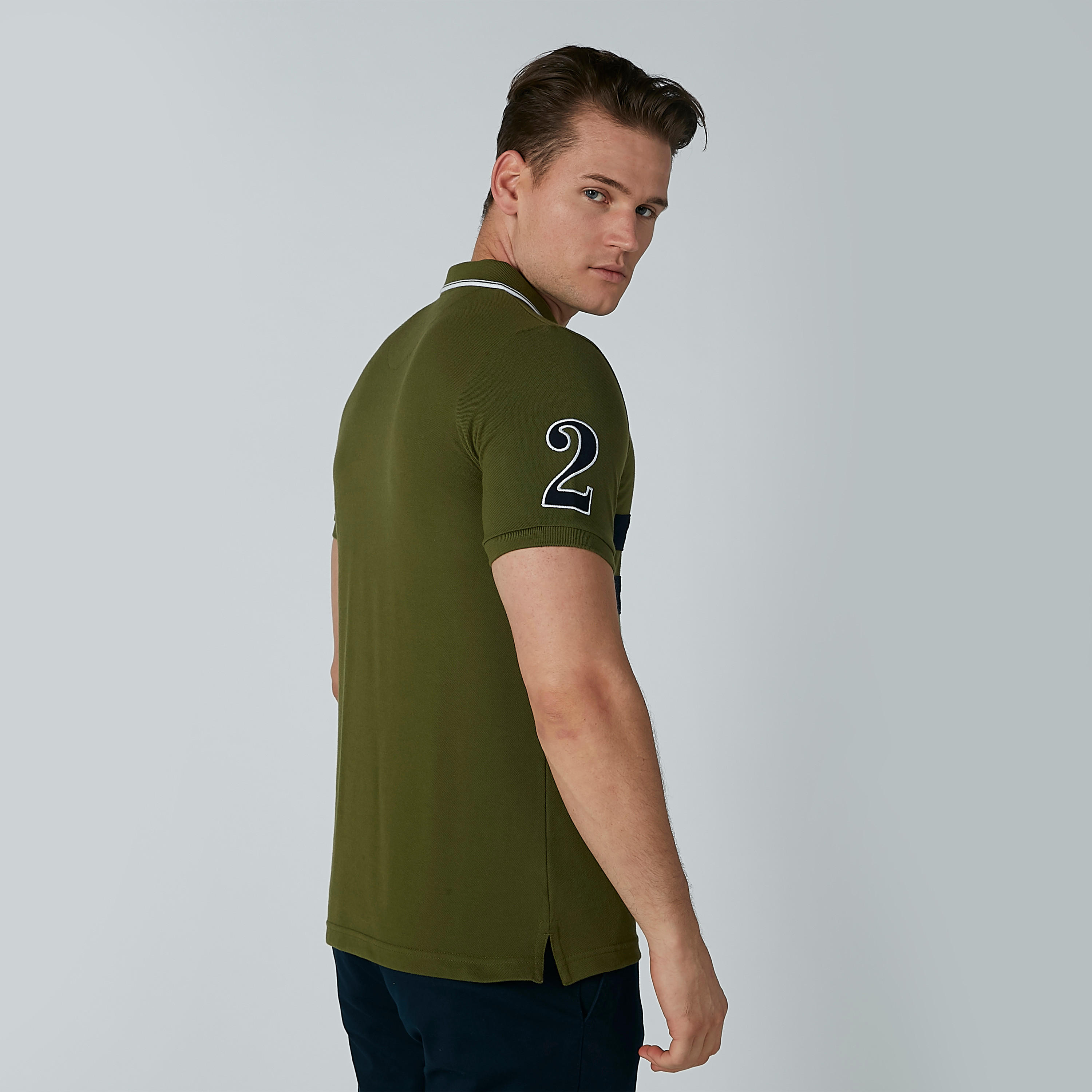 تيشيرت مطرّز بياقة بولو وأكمام قصيرة-men-clothing-tshirtsandpolos-polos-image-3