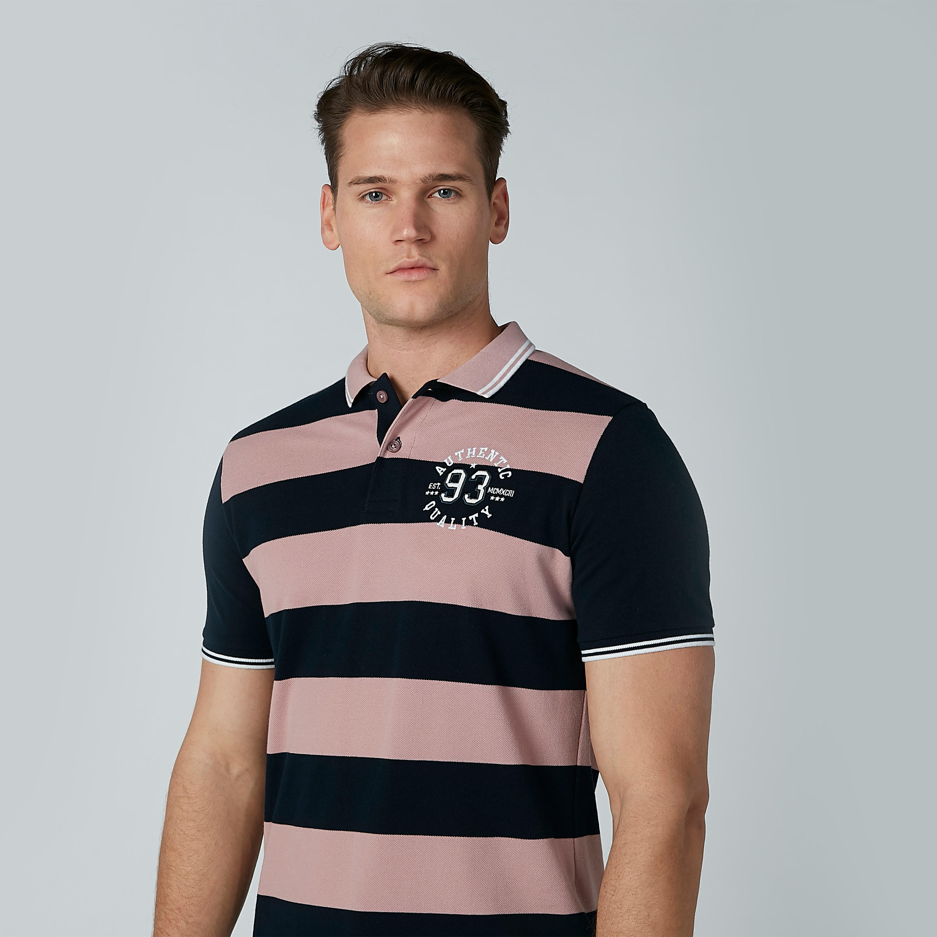 تيشيرت مقلّم بياقة بولو وأكمام قصيرة-men-clothing-tshirtsandpolos-polos-image-1