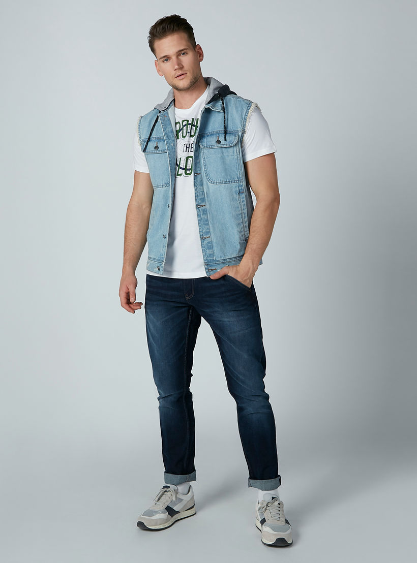 تيشيرت بياقة مستديرة وأكمام قصيرة وطبعات-men-clothing-tshirtsandpolos-tshirts-image-3