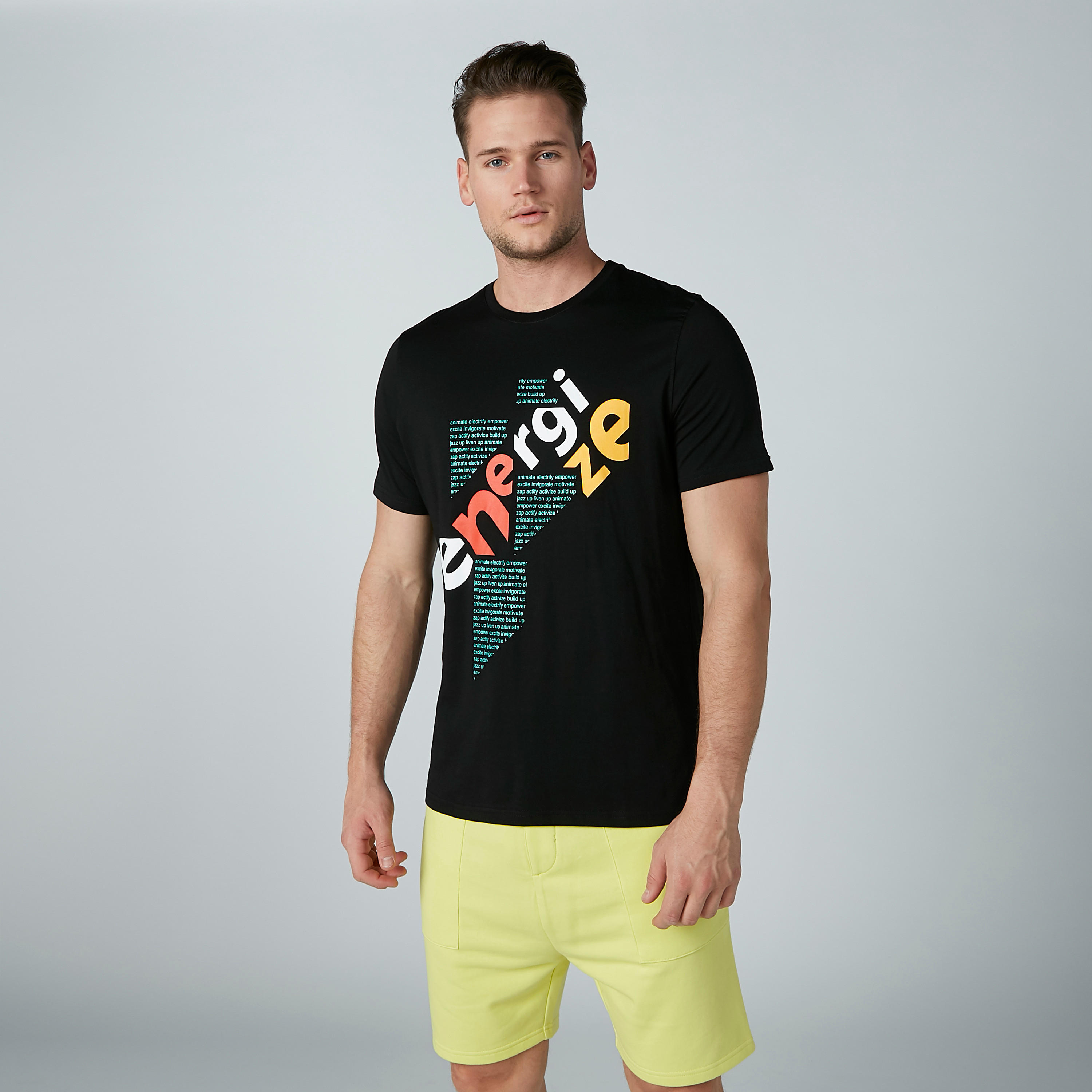 تيشيرت بياقة مستديرة وأكمام قصيرة وطبعات-men-clothing-tshirtsandpolos-tshirts-image-2