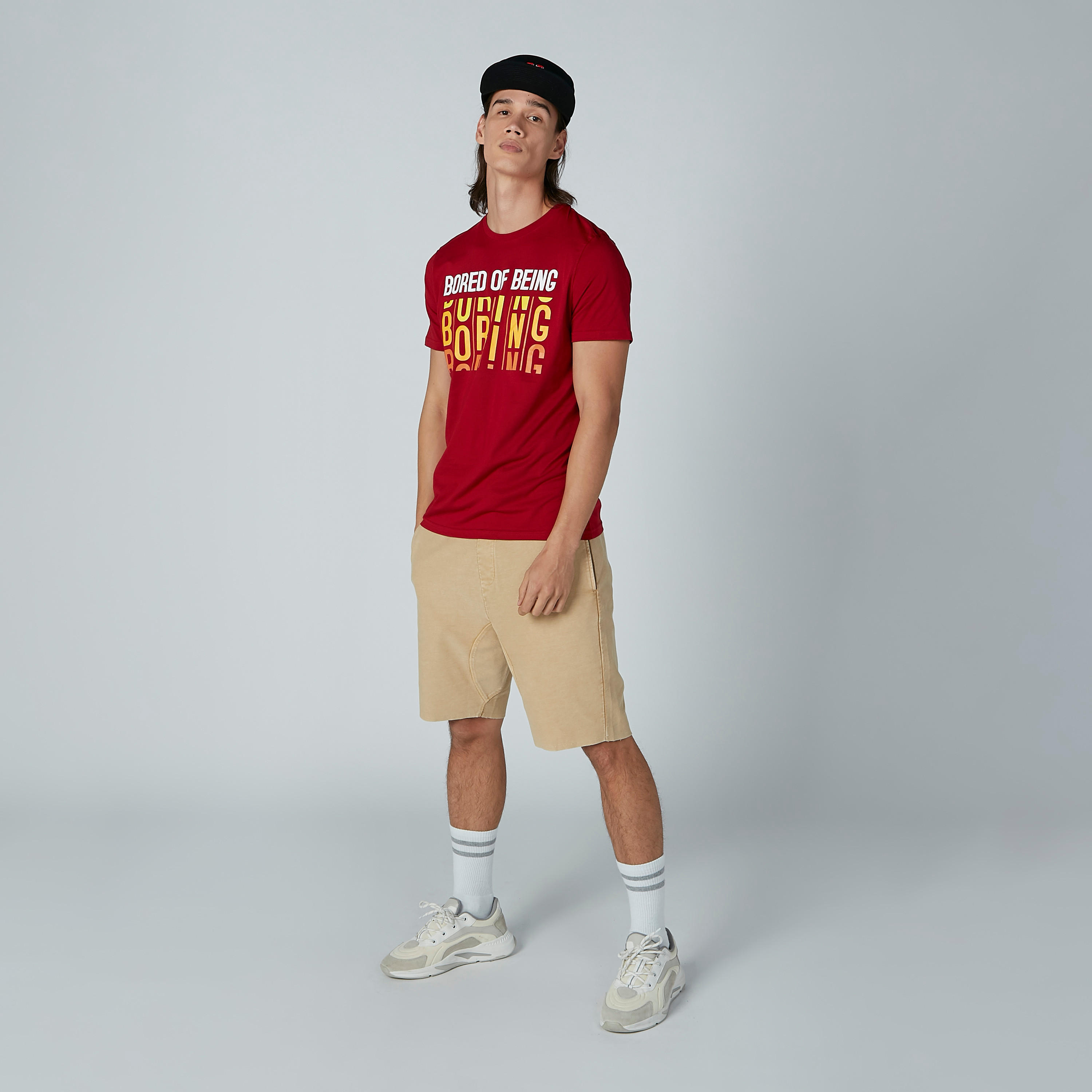 تيشيرت كاجوال بأكمام قصيرة وياقة مستديرة وطبعات-men-clothing-tshirtsandpolos-tshirts-image-1