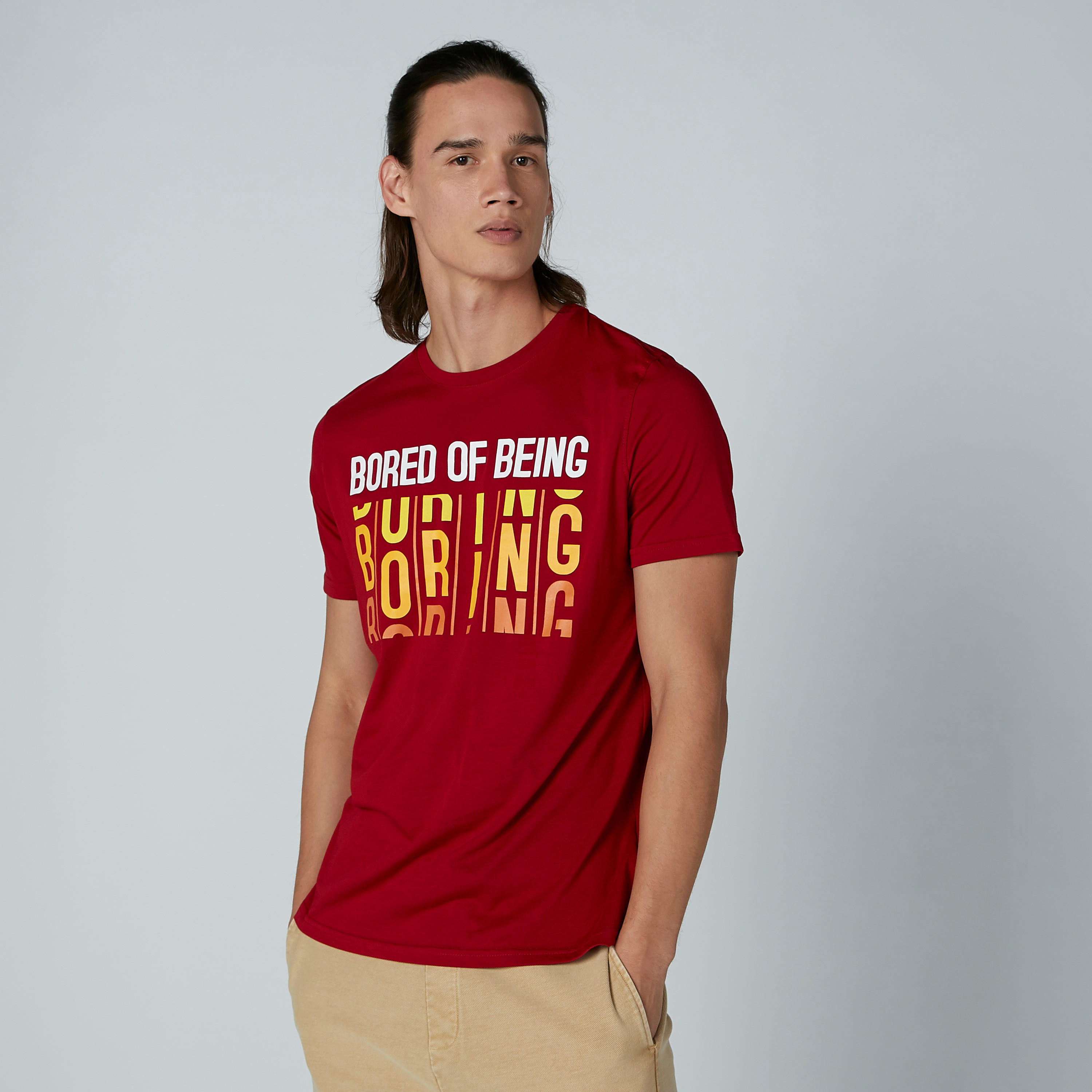 تيشيرت كاجوال بأكمام قصيرة وياقة مستديرة وطبعات-men-clothing-tshirtsandpolos-tshirts-image-2