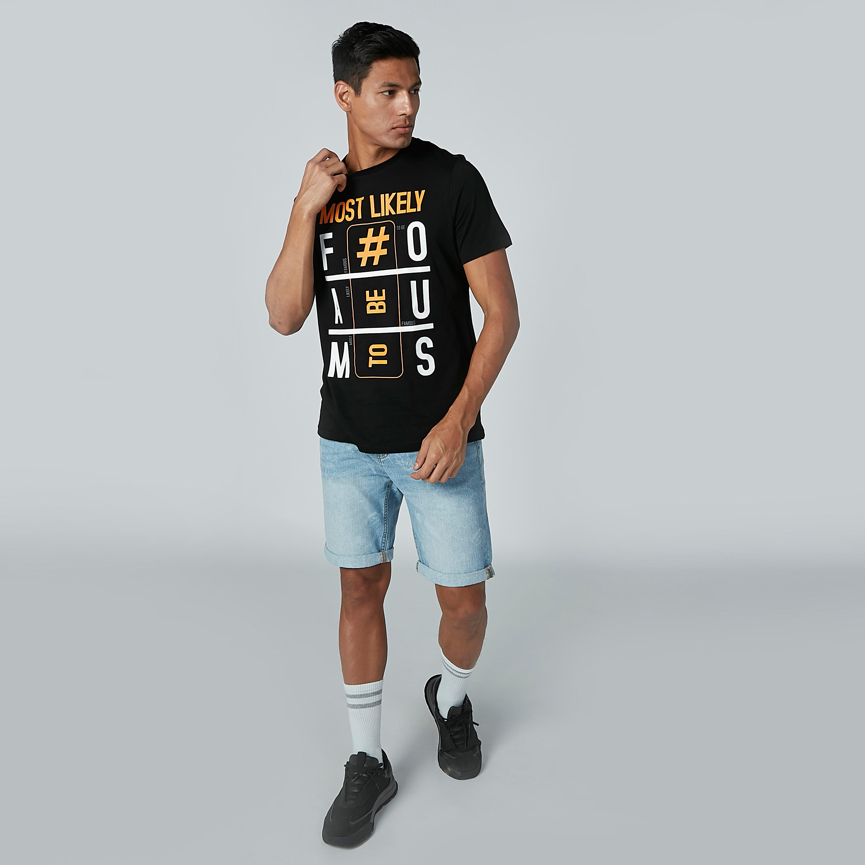تيشيرت بياقة مستديرة وأكمام قصيرة وطبعات-men-clothing-tshirtsandpolos-tshirts-image-4