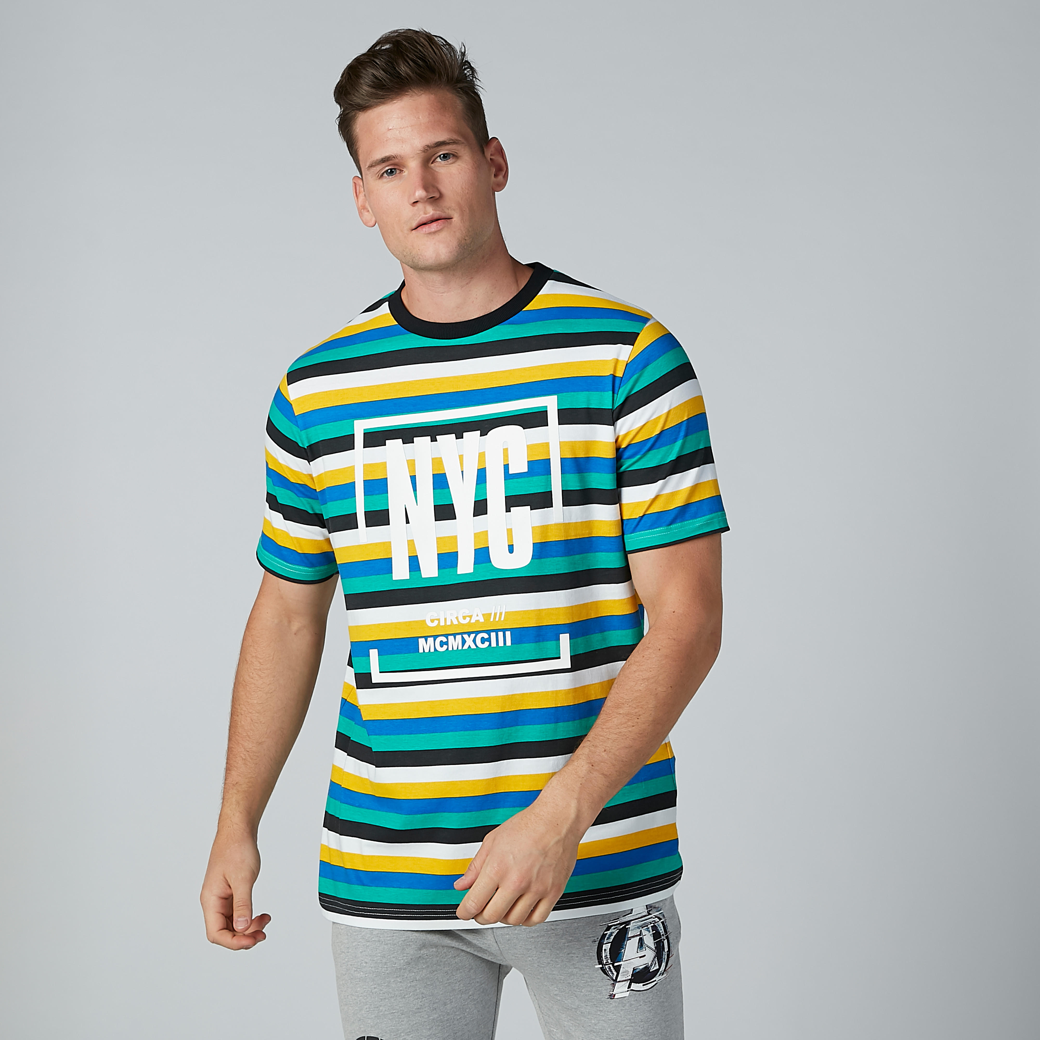 تيشيرت مقلّم بياقة مستديرة وأكمام قصيرة-men-clothing-tshirtsandpolos-tshirts-image-1