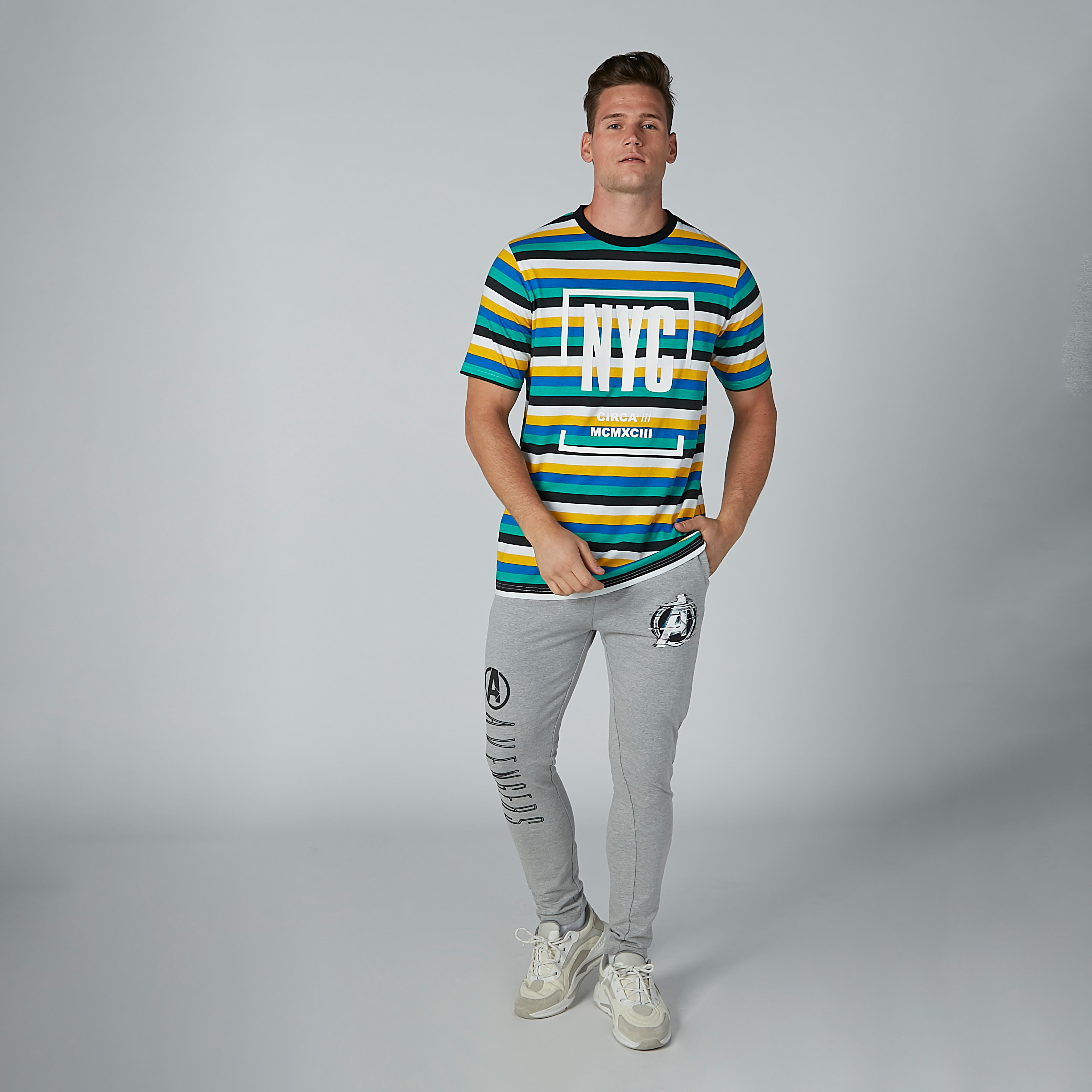 تيشيرت مقلّم بياقة مستديرة وأكمام قصيرة-men-clothing-tshirtsandpolos-tshirts-image-2