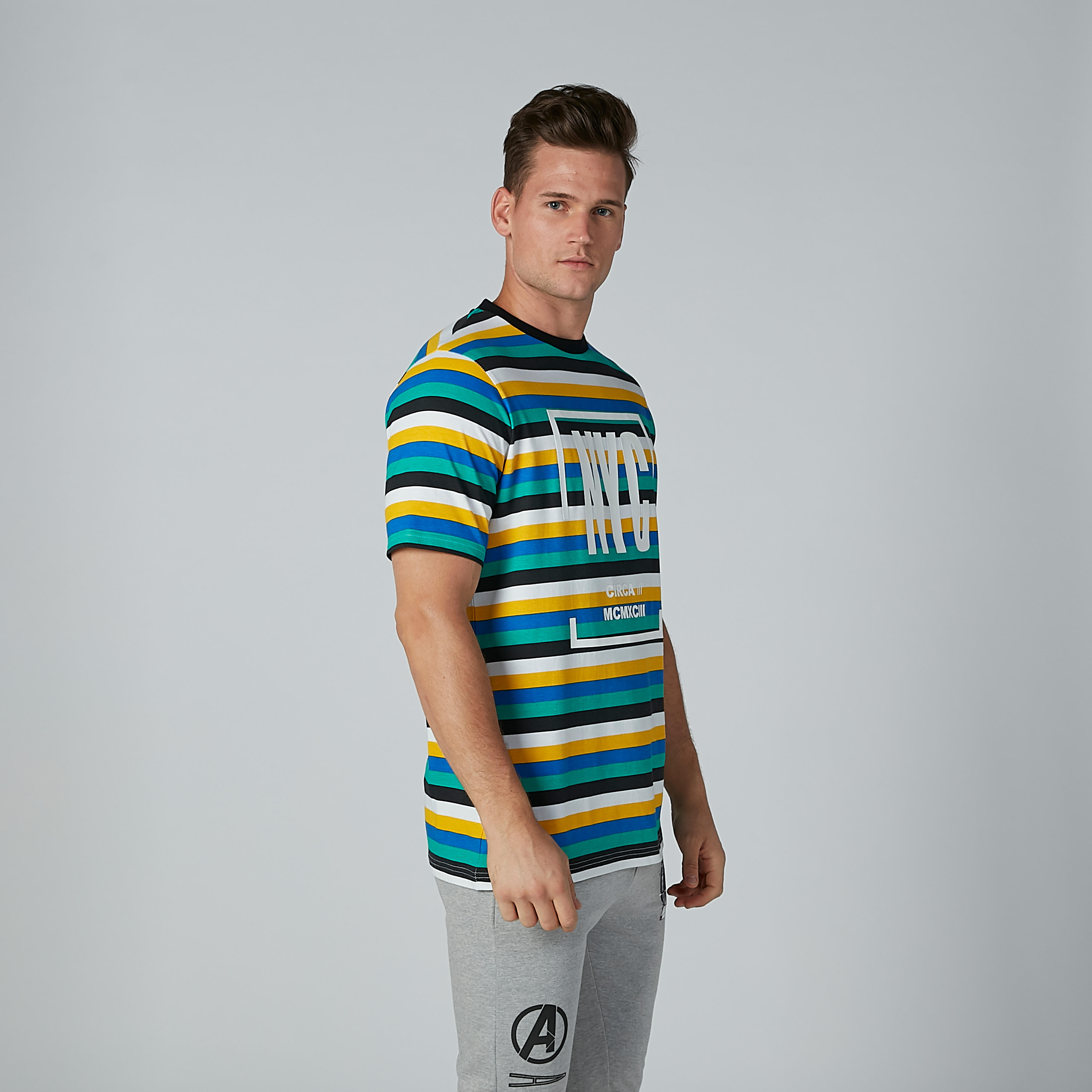 تيشيرت مقلّم بياقة مستديرة وأكمام قصيرة-men-clothing-tshirtsandpolos-tshirts-image-3