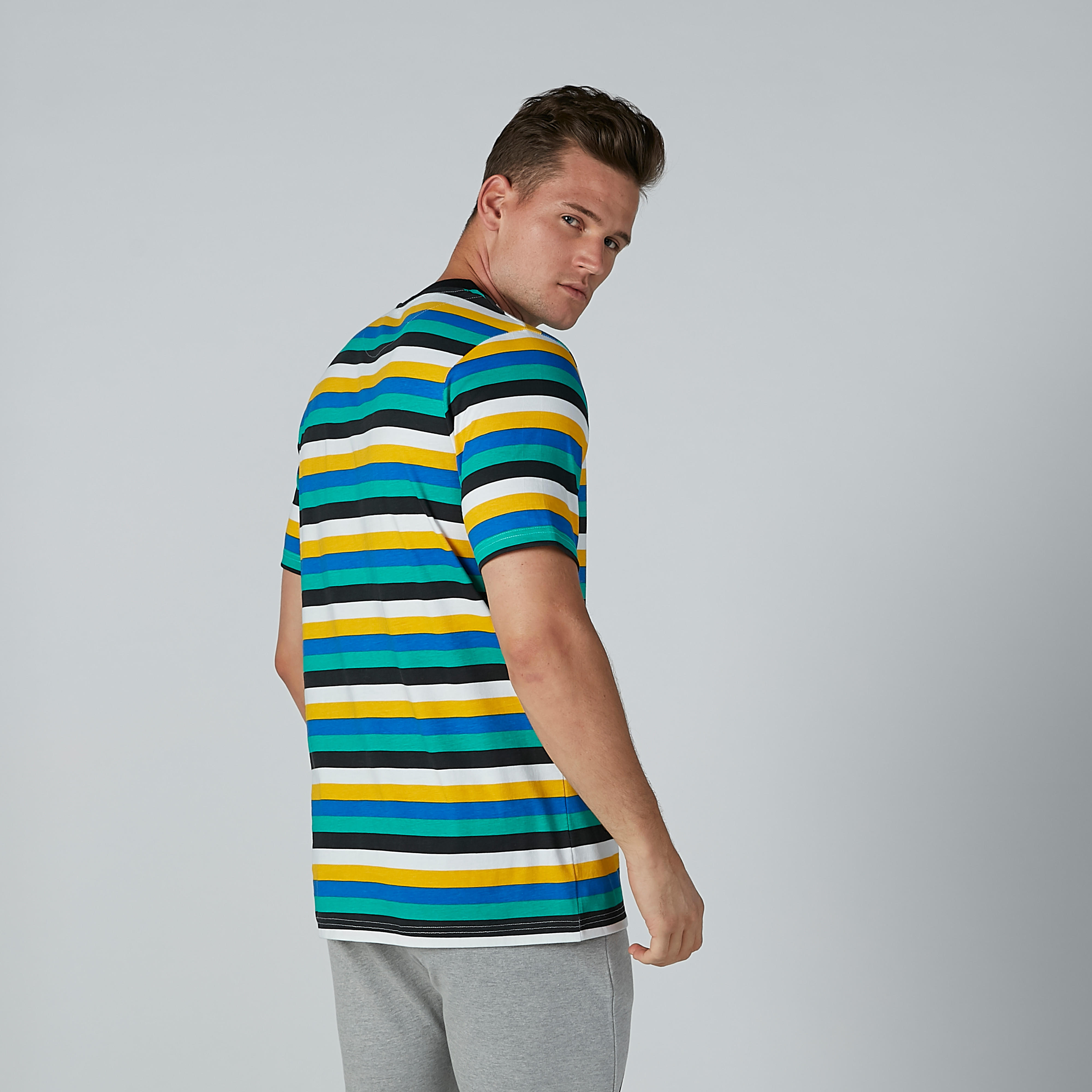 تيشيرت مقلّم بياقة مستديرة وأكمام قصيرة-men-clothing-tshirtsandpolos-tshirts-image-4