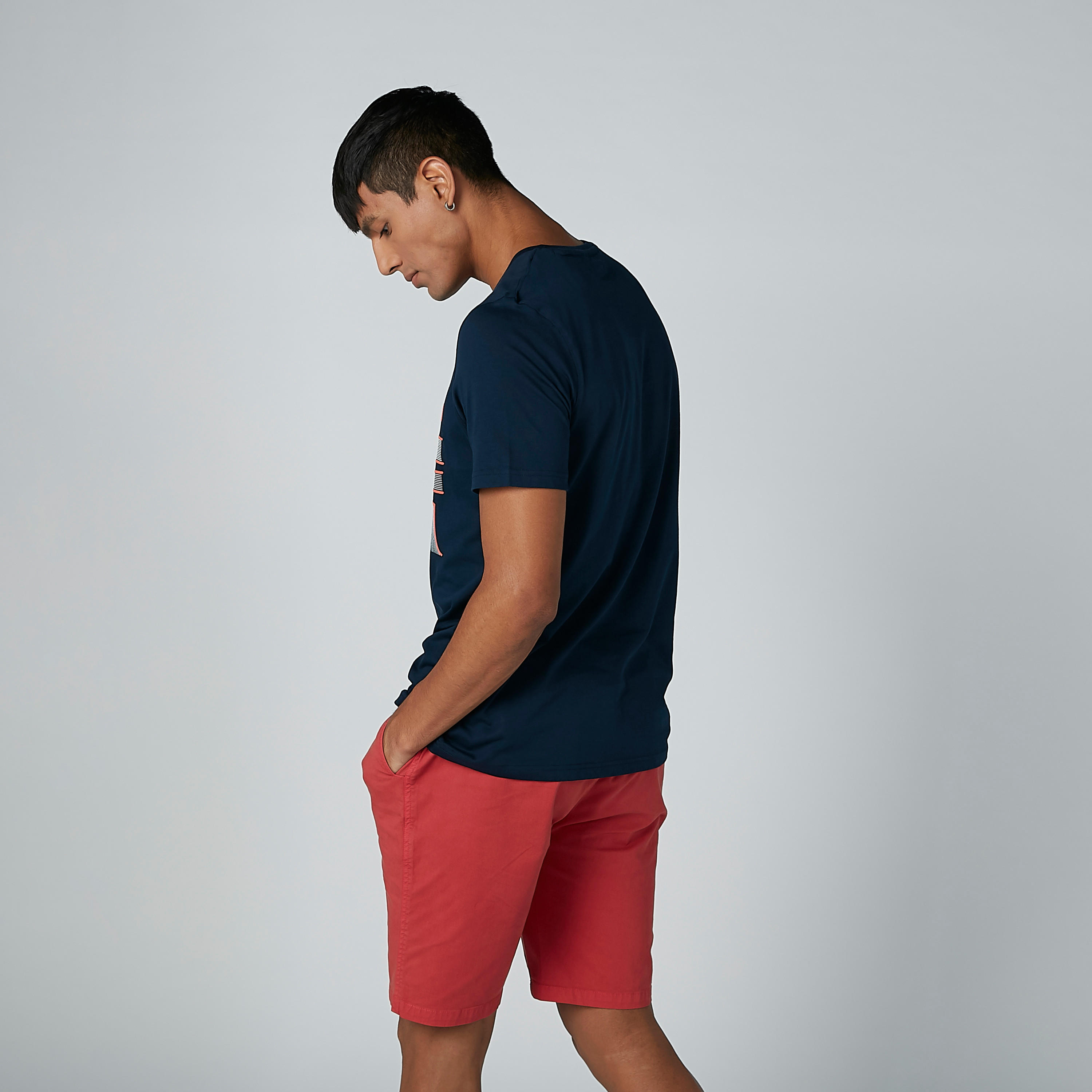 تيشيرت بطبعات وياقة مستديرة وأكمام قصيرة-men-clothing-tshirtsandpolos-tshirts-image-4