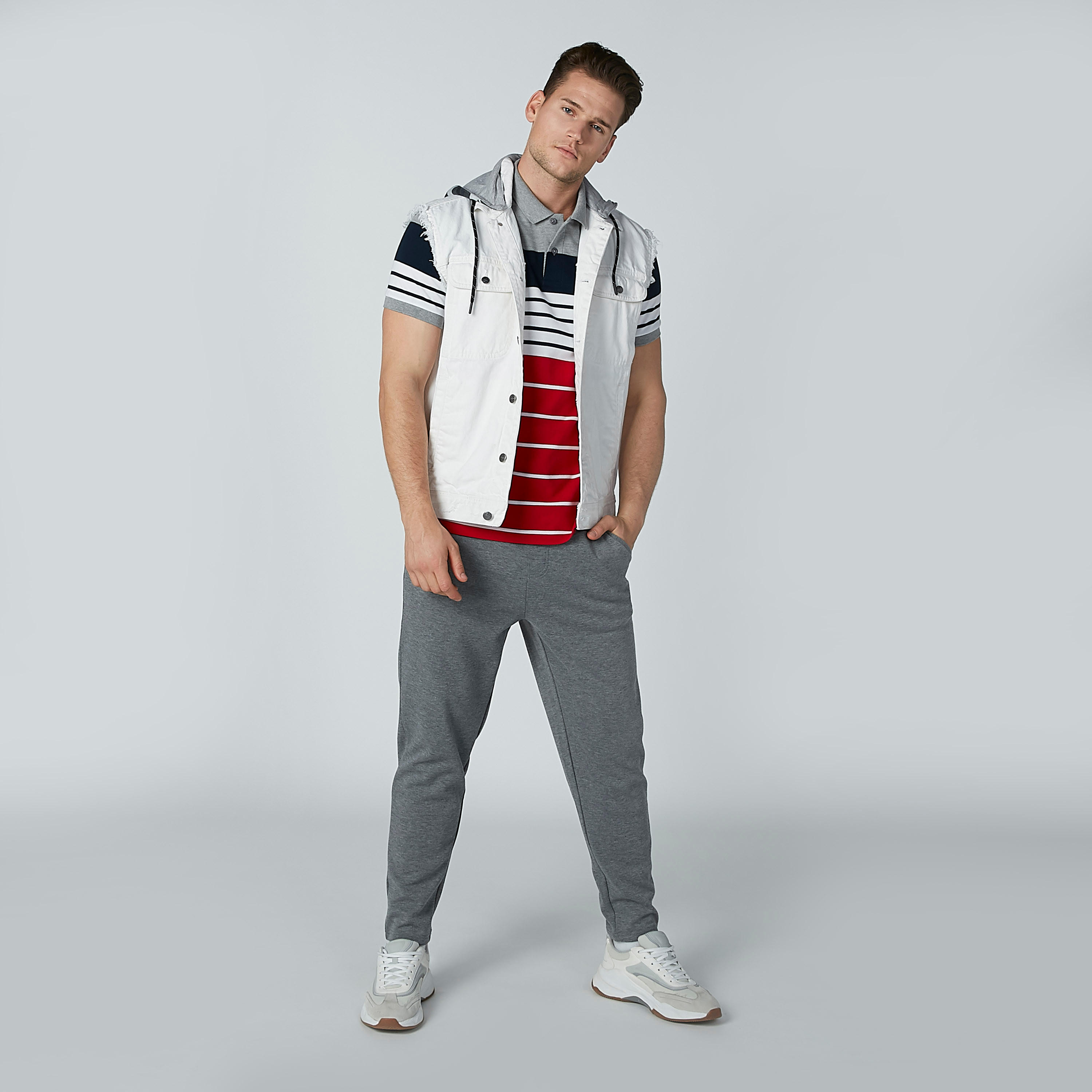 بنطال سادة برباط إغلاق وجيوب-men-clothing-bottoms-trousersandchinos-trousers-image-1