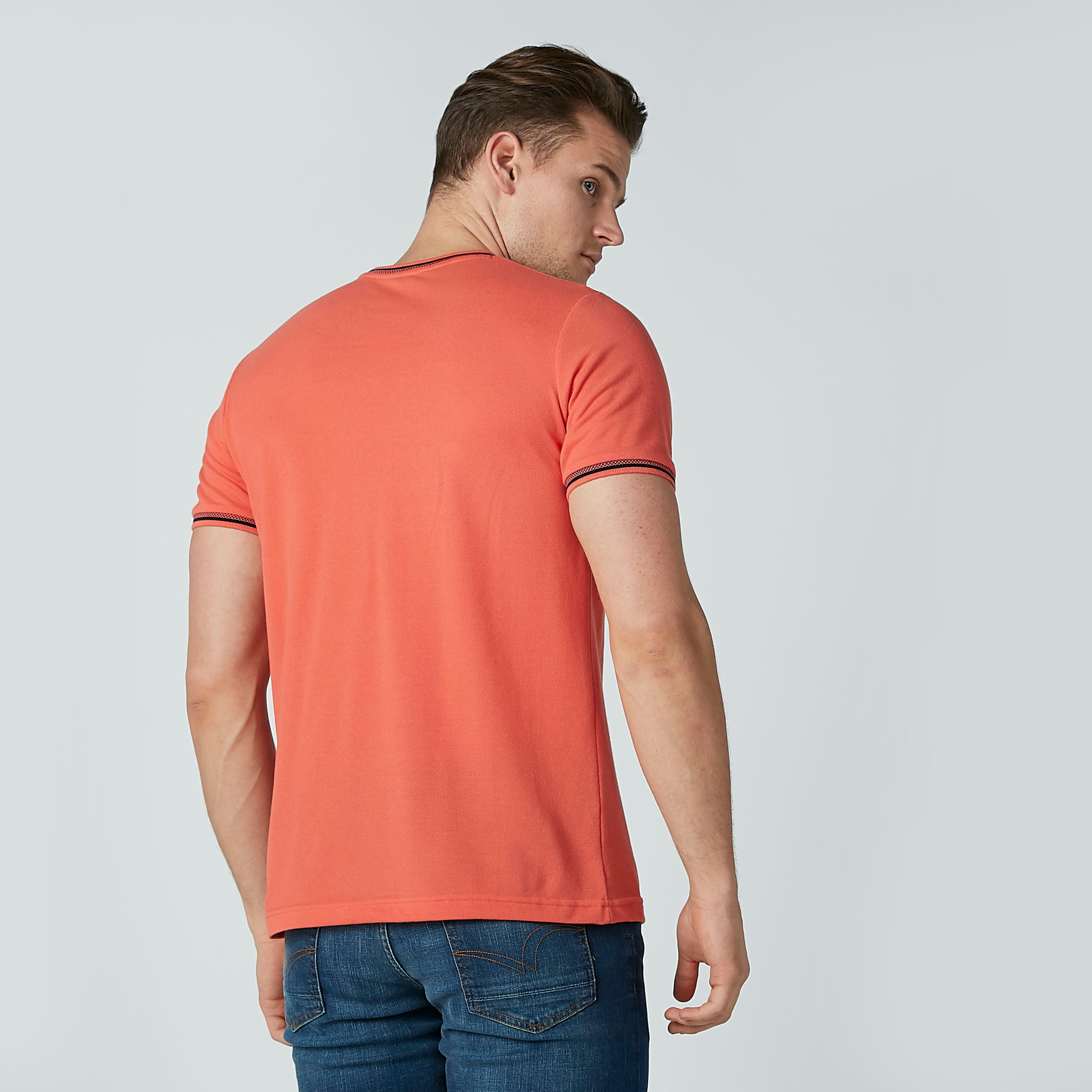 تيشيرت سادة بياقة مستديرة وأكمام قصيرة-men-clothing-tshirtsandpolos-tshirts-image-3