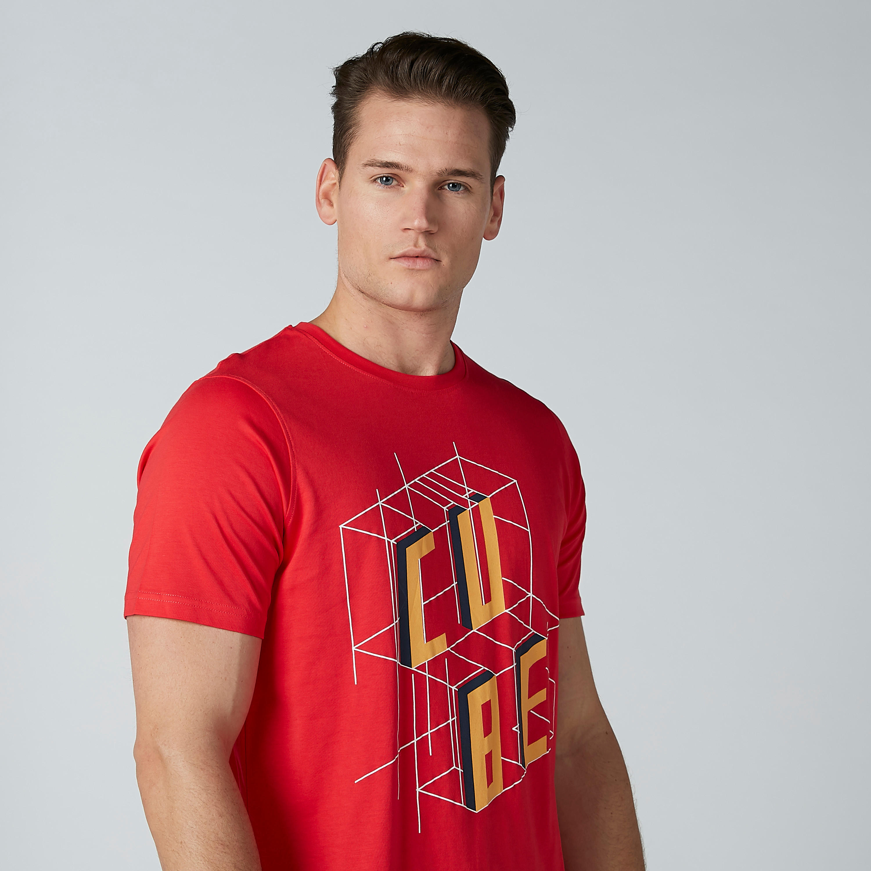 تيشيرت بياقة مستديرة وأكمام قصيرة وطبعات-men-clothing-tshirtsandpolos-tshirts-image-1