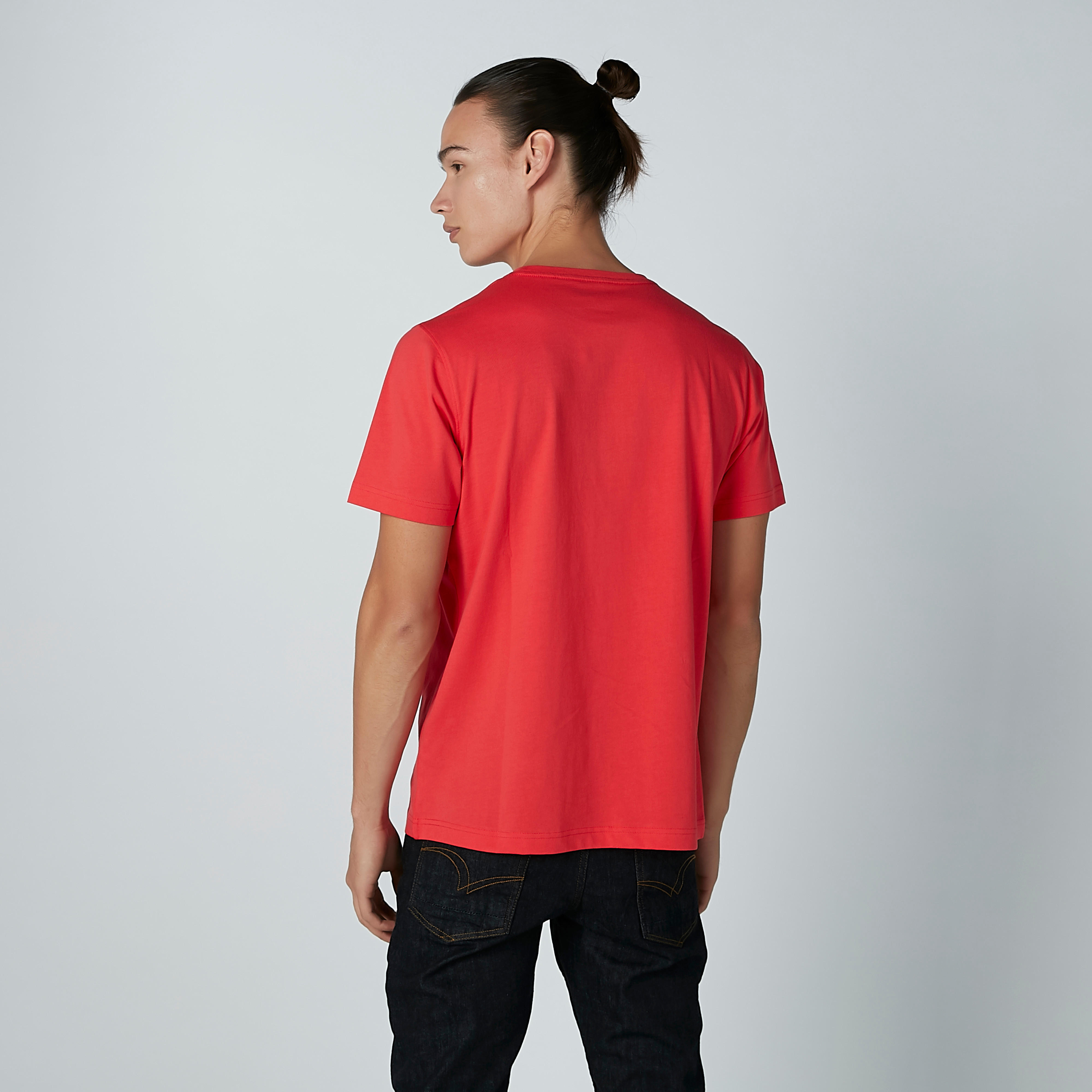 تيشيرت بطبعات وياقة مستديرة وأكمام قصيرة-men-clothing-tshirtsandpolos-tshirts-image-3