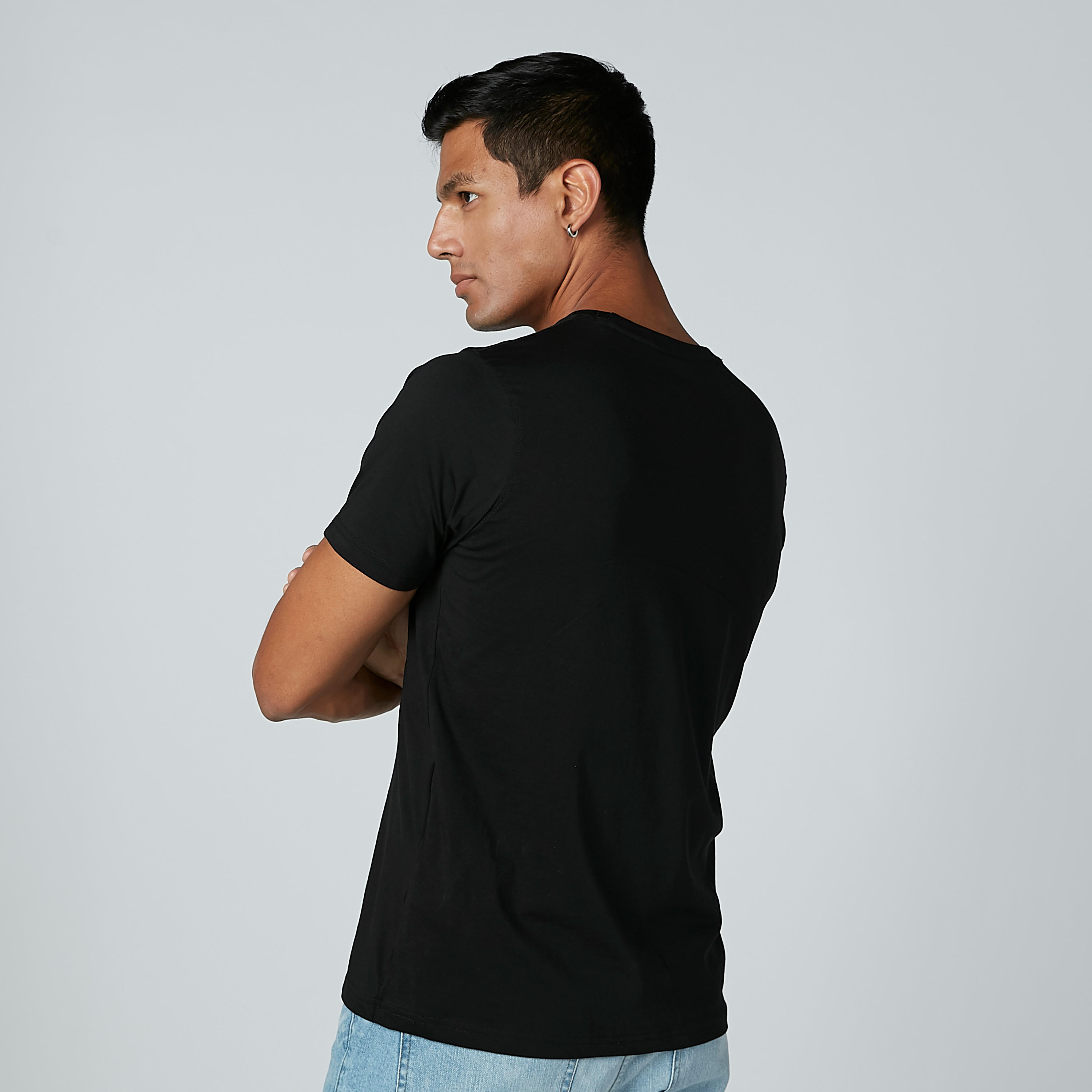 تيشيرت بياقة مستديرة وأكمام قصيرة وطبعات-men-clothing-tshirtsandpolos-tshirts-image-3