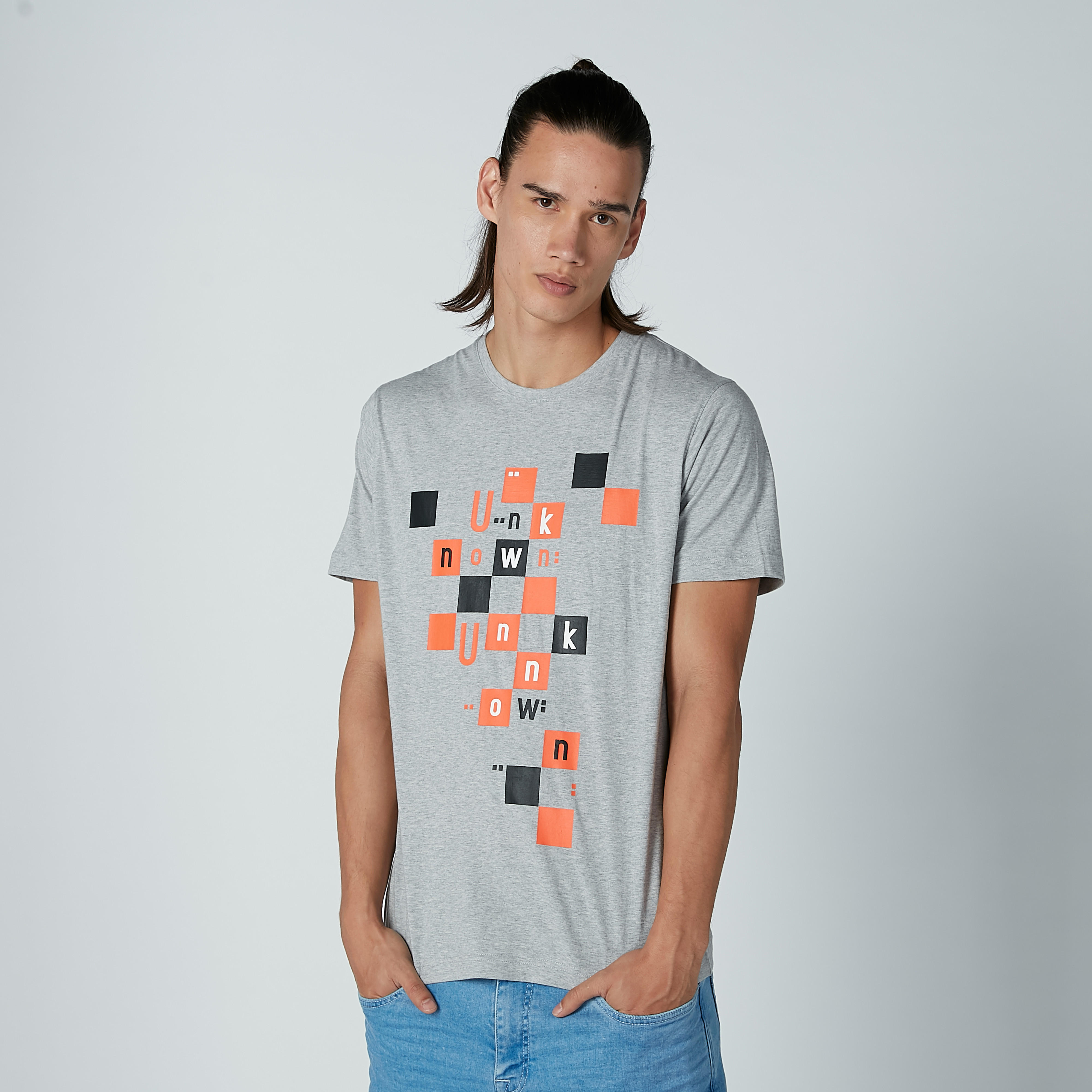 تيشيرت بطبعات وياقة مستديرة وأكمام قصيرة-men-clothing-tshirtsandpolos-tshirts-image-2
