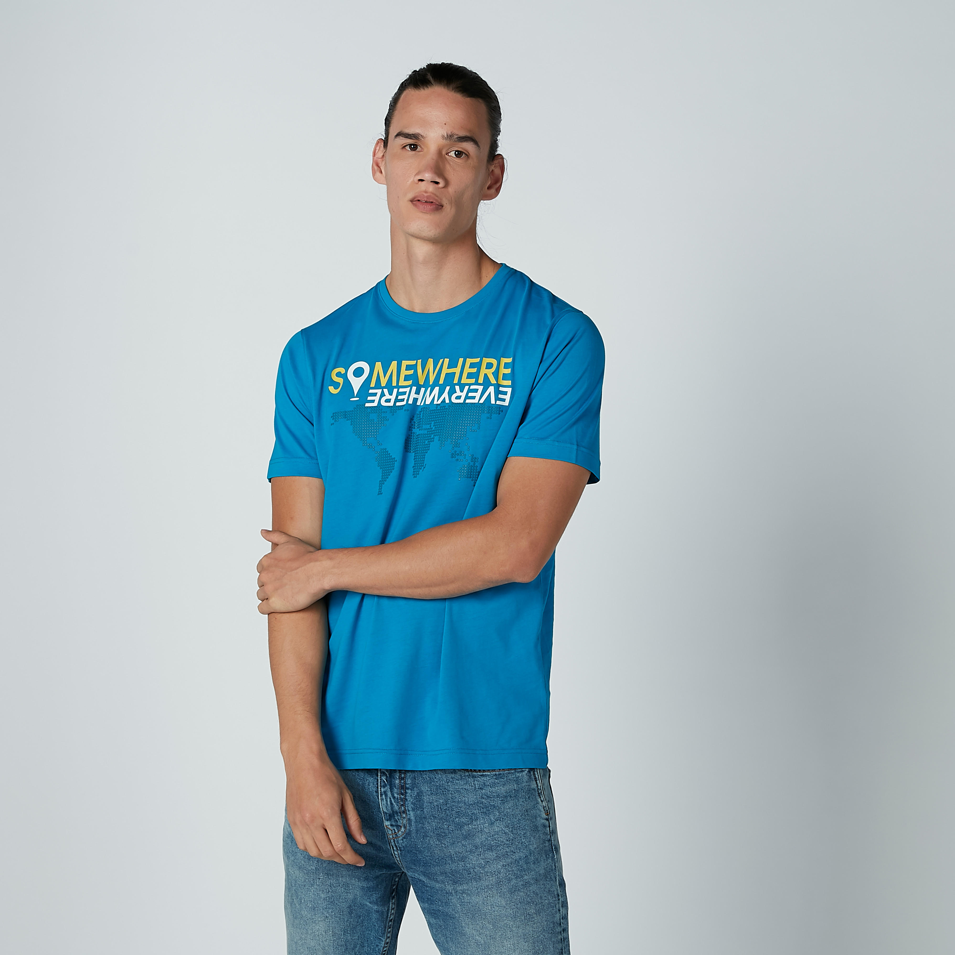 تيشيرت بطبعات وياقة مستديرة وأكمام قصيرة-men-clothing-tshirtsandpolos-tshirts-image-1