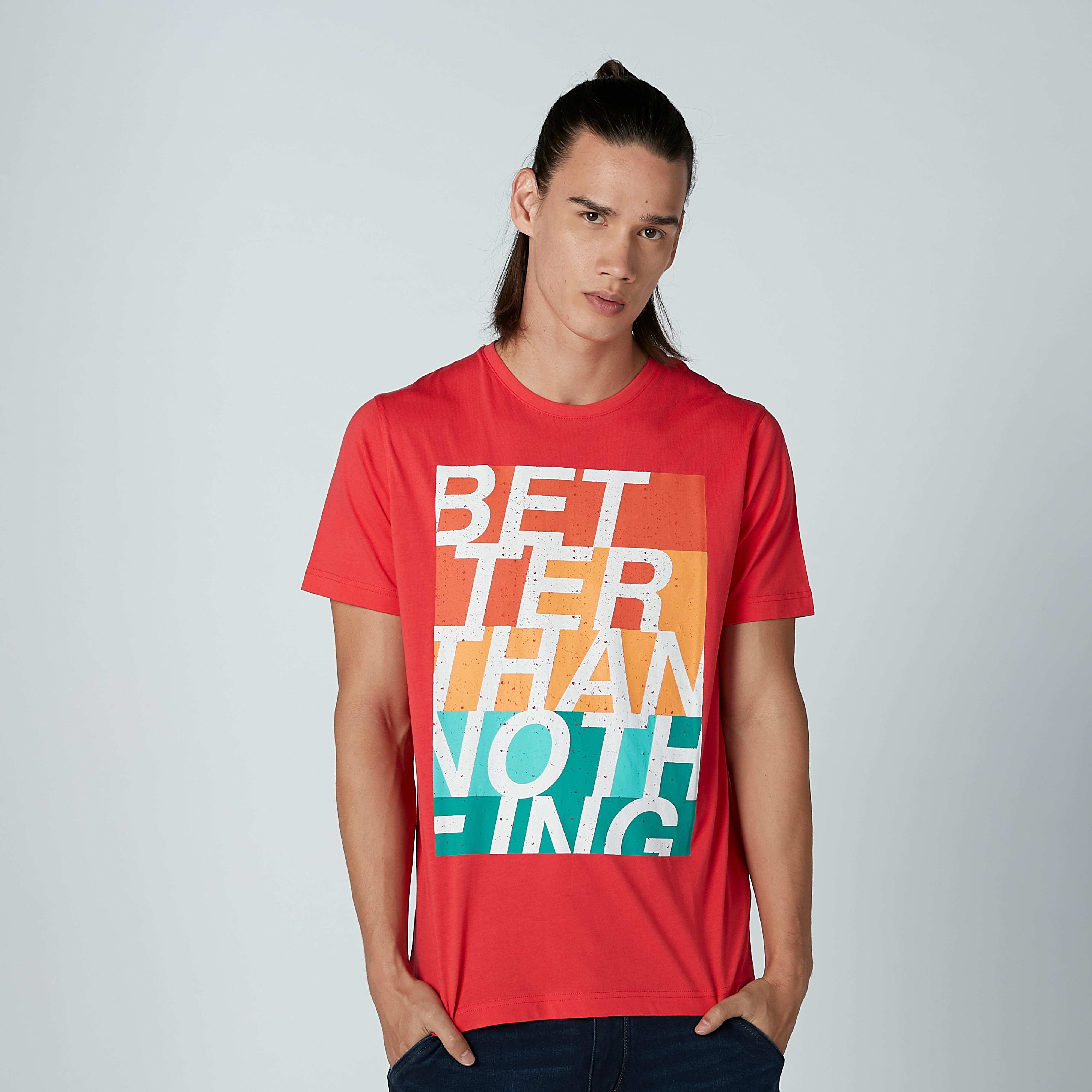 تيشيرت بياقة مستديرة وأكمام قصيرة وطبعات-men-clothing-tshirtsandpolos-tshirts-image-1