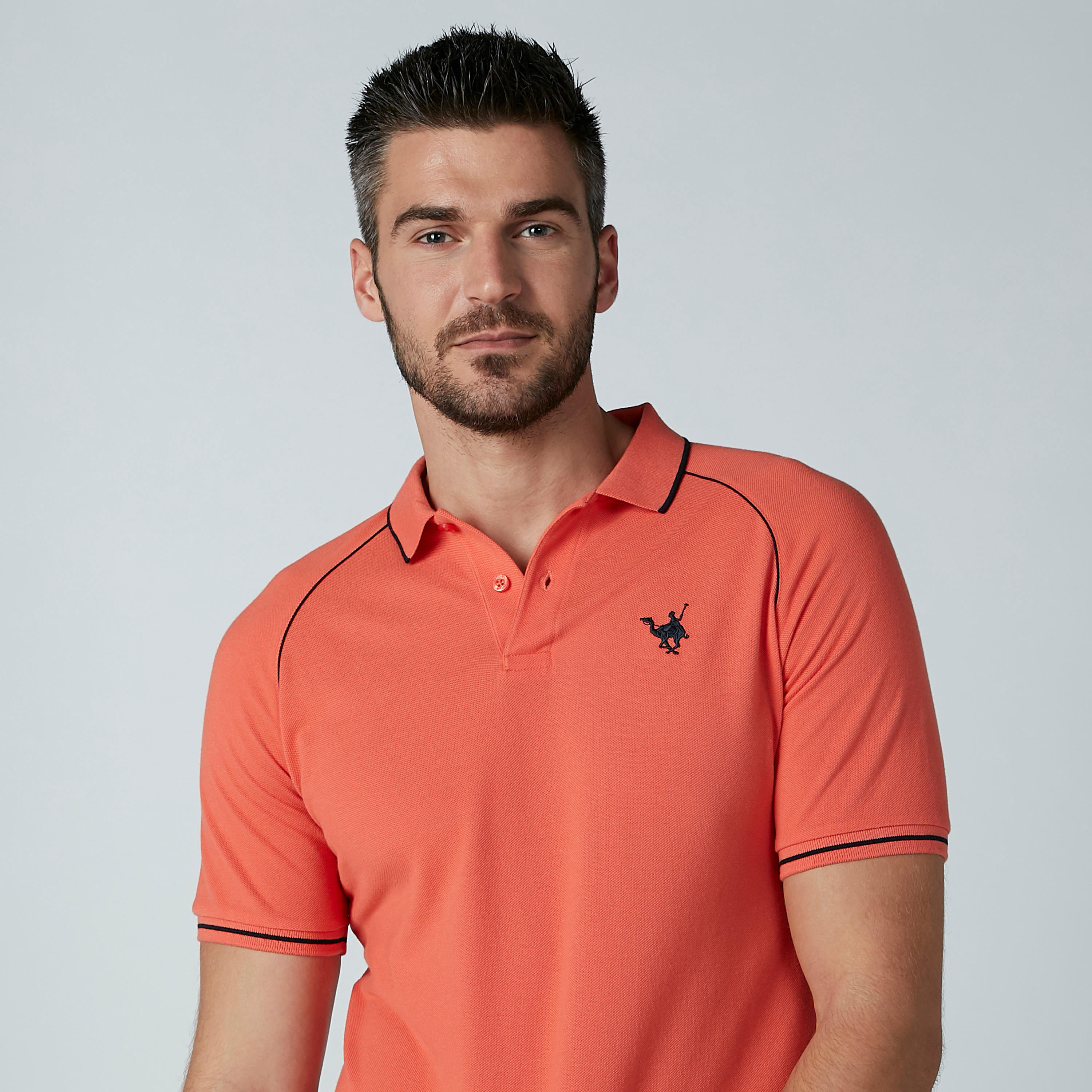 تيشيرت بياقة بولو وأكمام مغايرة-men-clothing-tshirtsandpolos-polos-image-3