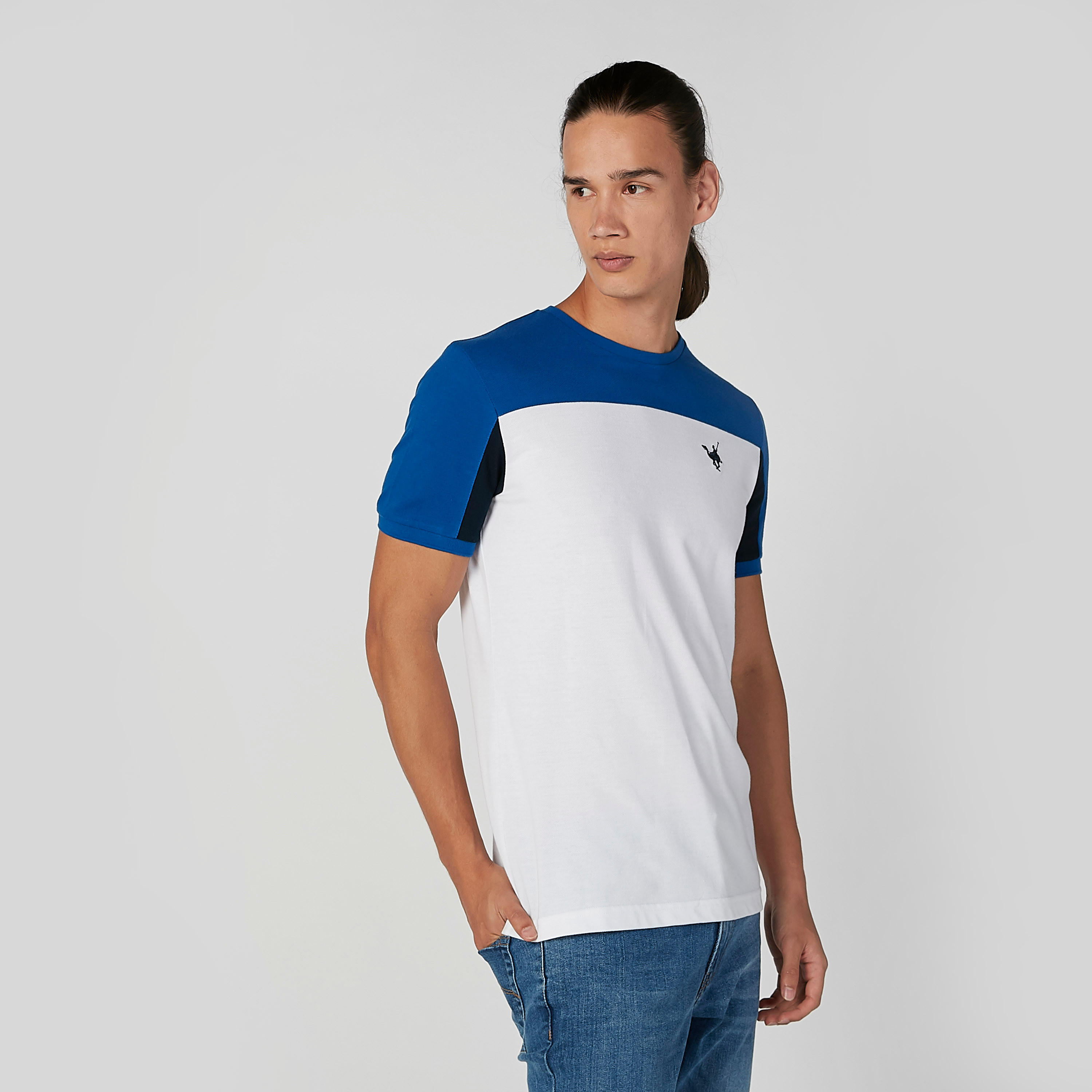 تيشيرت مستدام بنمط قوالب ملوّنة بياقة ضيّقة بأكمام قصيرة -men-clothing-tshirtsandpolos-tshirts-image-2