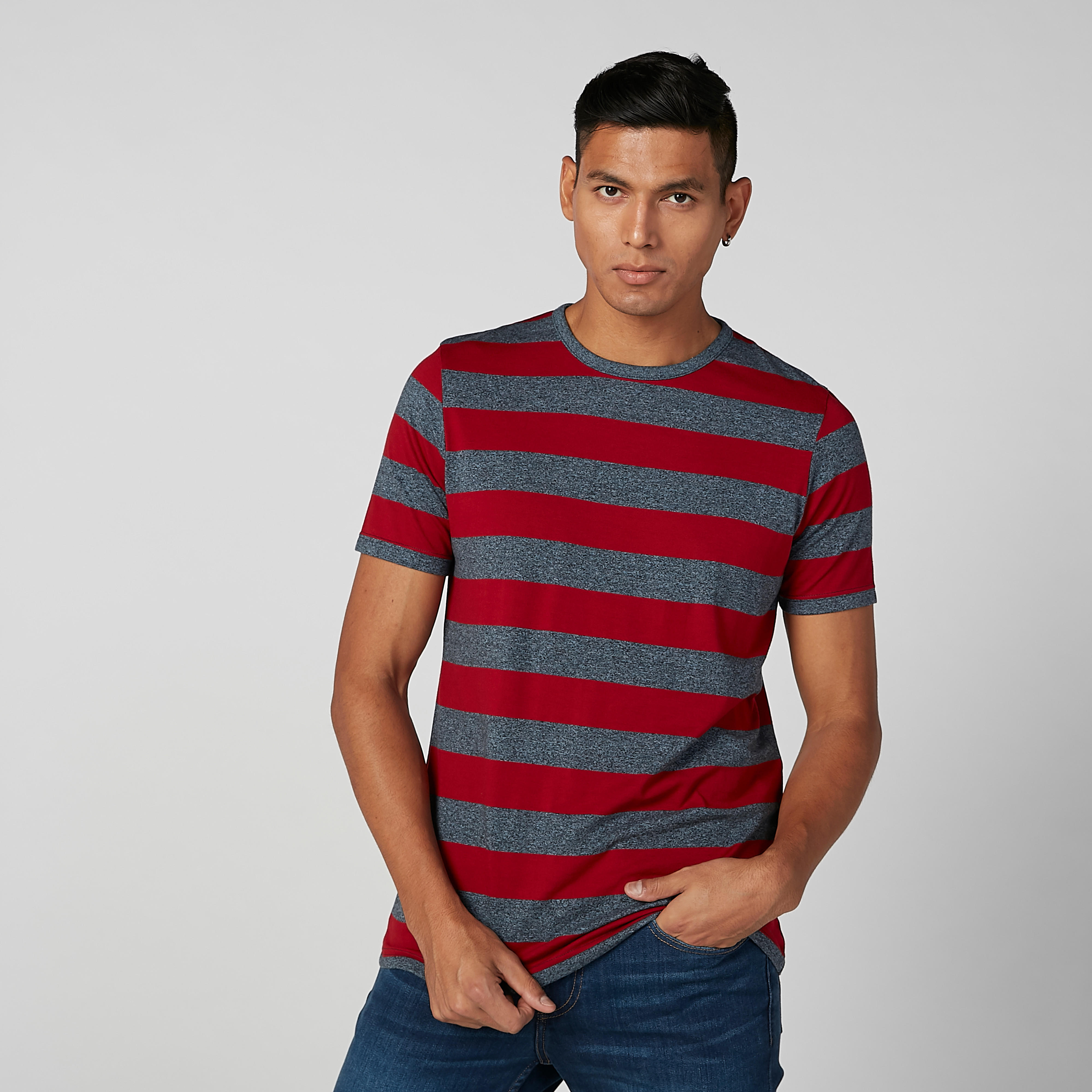 تيشيرت مستدام مقلّم بياقة ضيّقة وأكمام قصيرة -men-clothing-tshirtsandpolos-tshirts-image-2