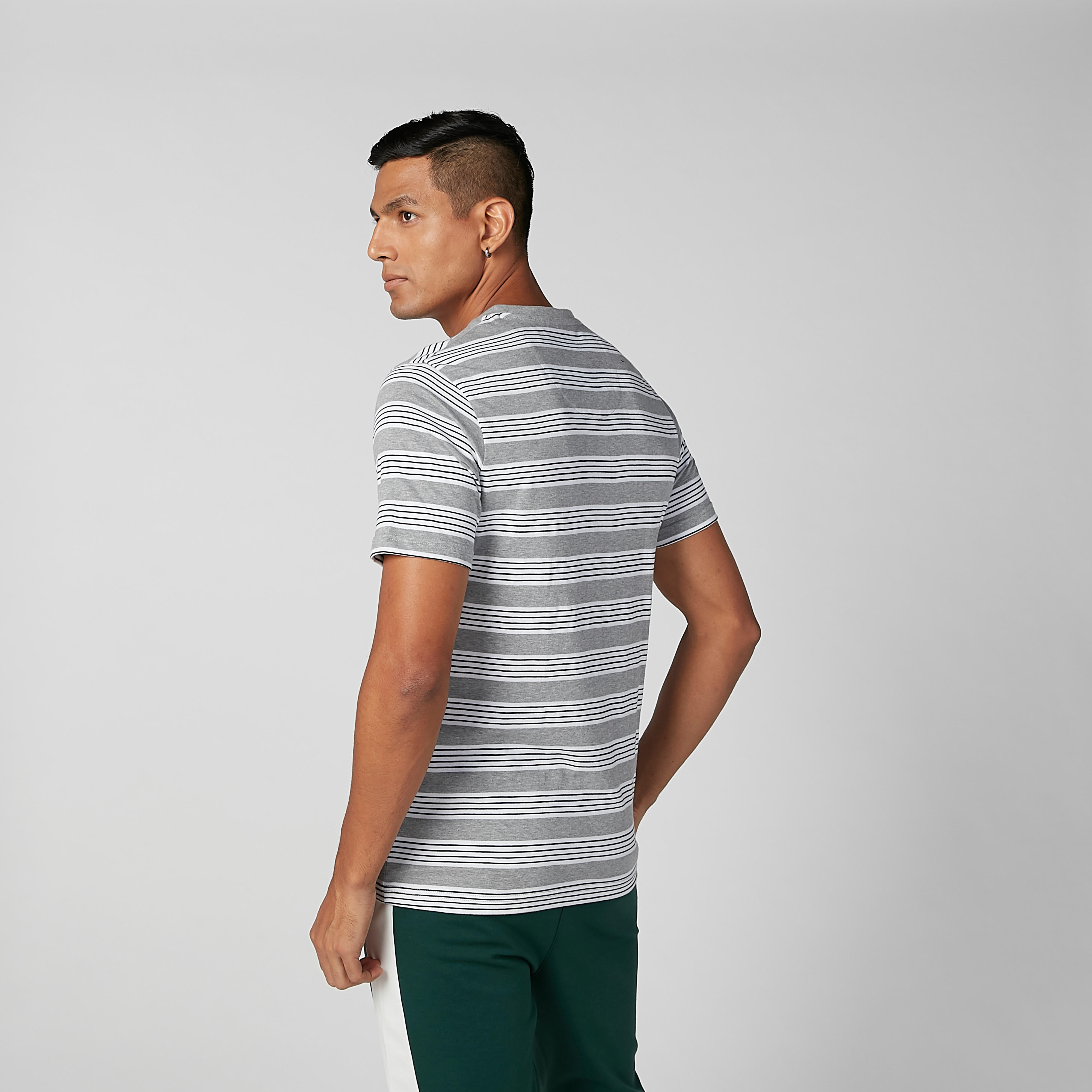 تيشيرت مستدام مقلّم بياقة V وأكمام قصيرة -men-clothing-tshirtsandpolos-tshirts-image-3
