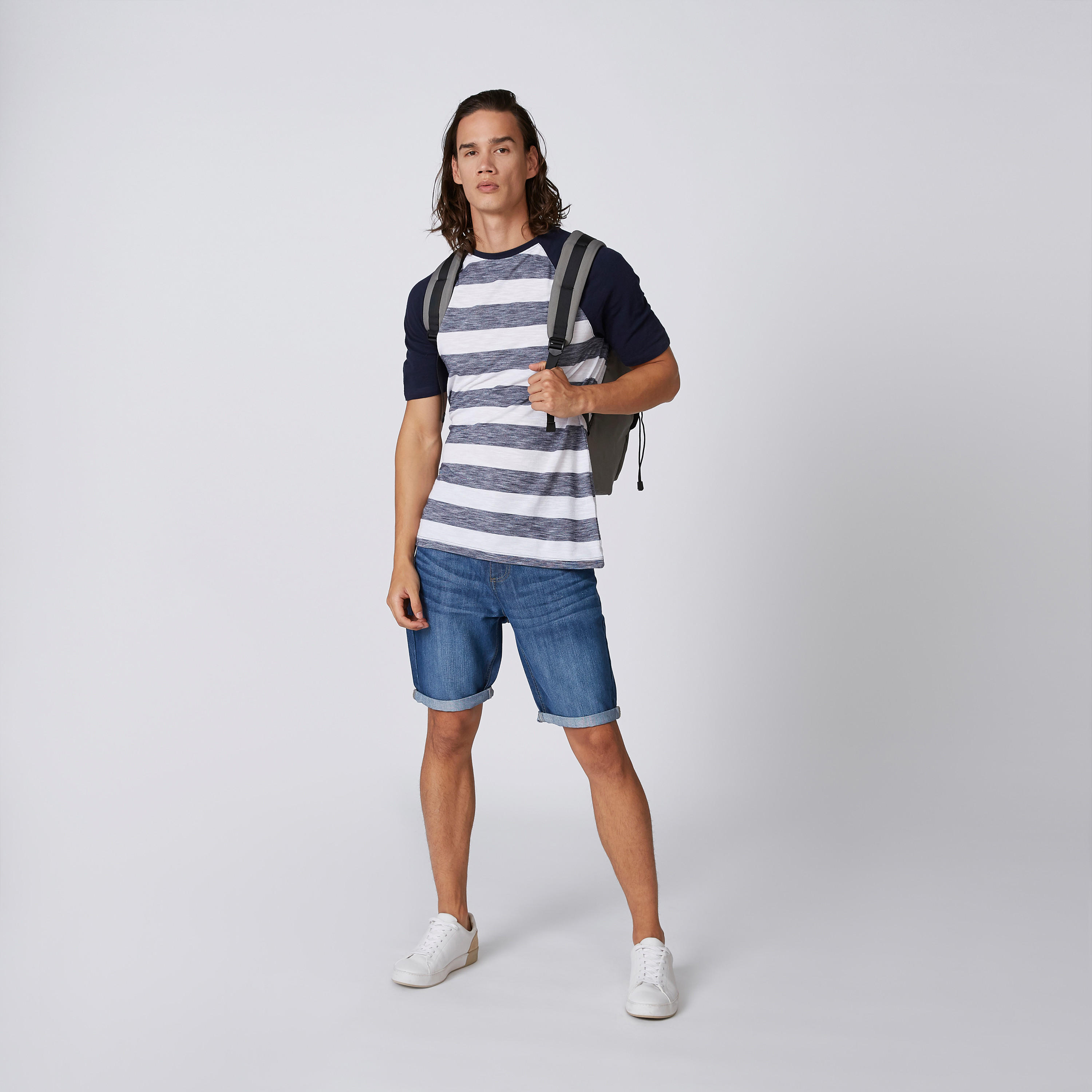 تيشيرت مستدام مقلّم بياقة مستديرة وأكمام مغايرة -men-clothing-tshirtsandpolos-tshirts-image-1