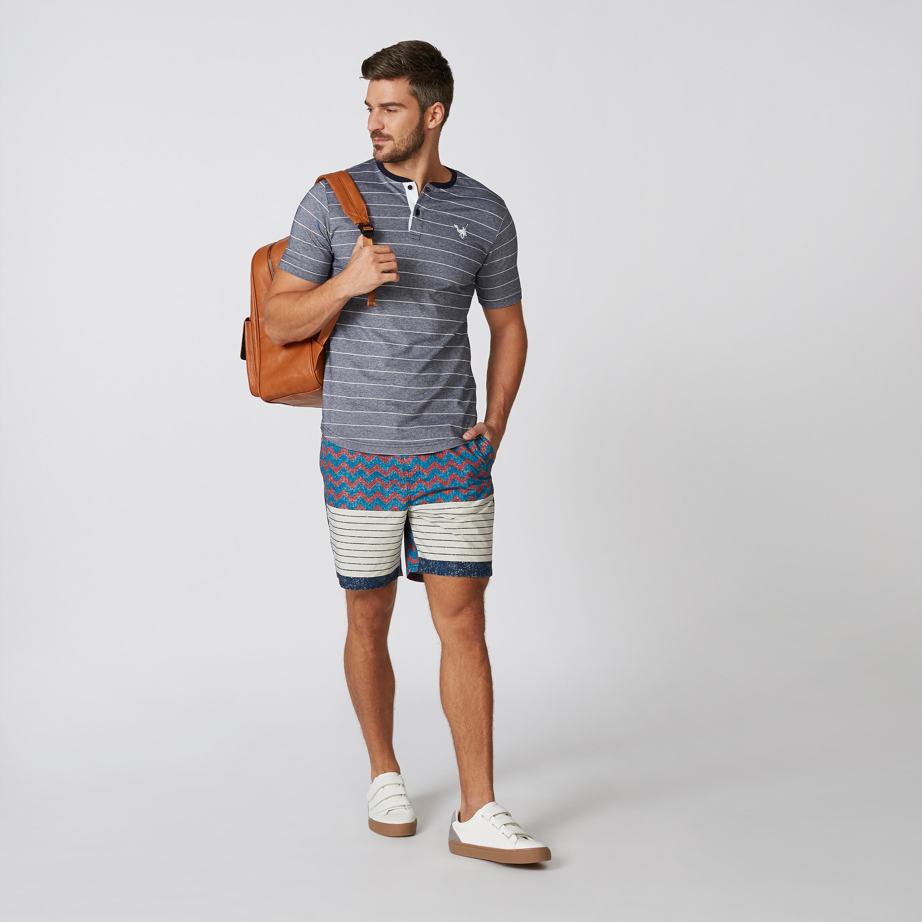 تيشيرت مستدام مقلّم بياقة هينلي وأكمام قصيرة -men-clothing-tshirtsandpolos-tshirts-image-2