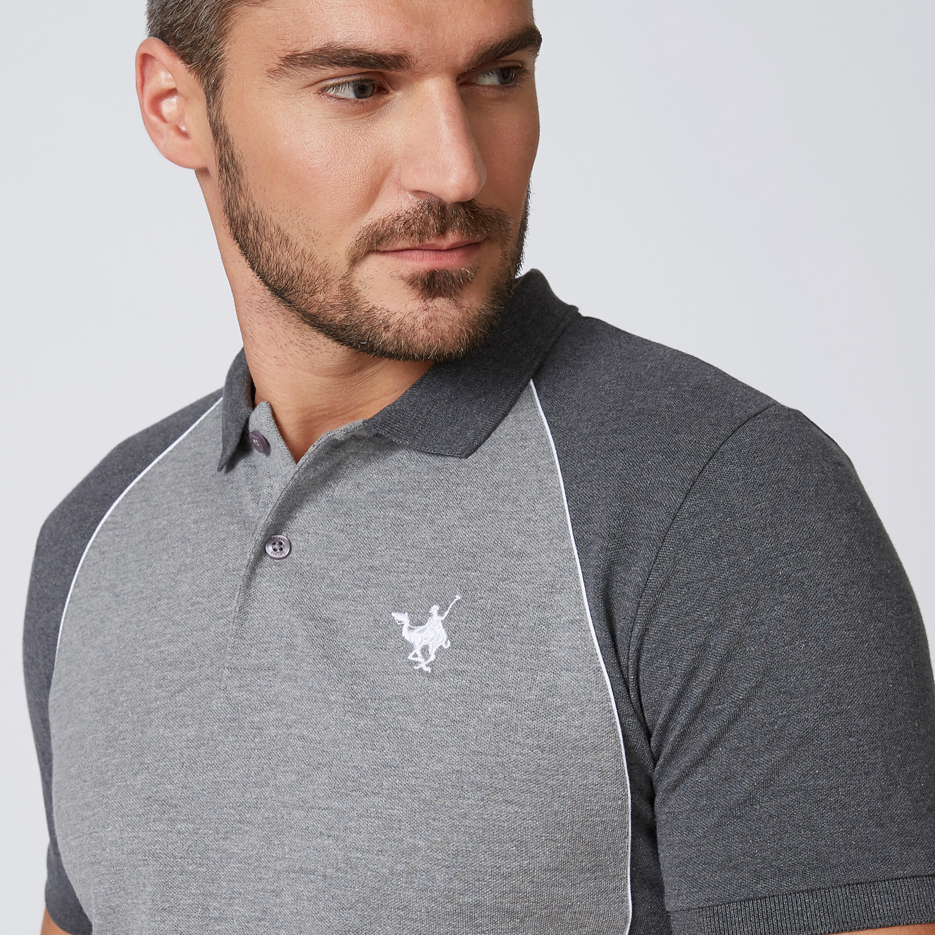 تيشيرت مستدام بولو سليم بأكمام مغايرة-men-clothing-tshirtsandpolos-polos-image-3