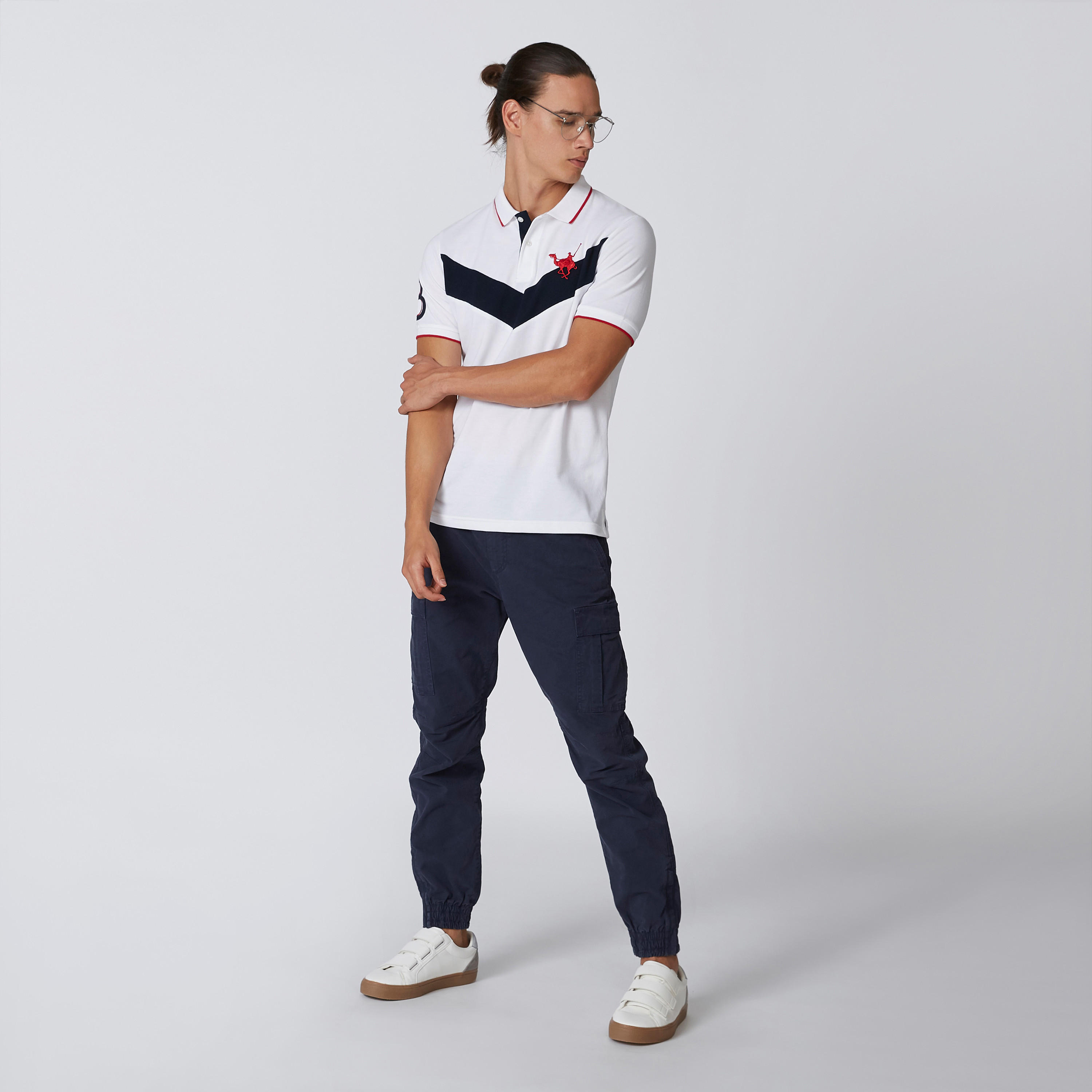 تيشيرت بياقة بولو وأكمام قصيرة وتزيينات-men-clothing-tshirtsandpolos-tshirts-image-1