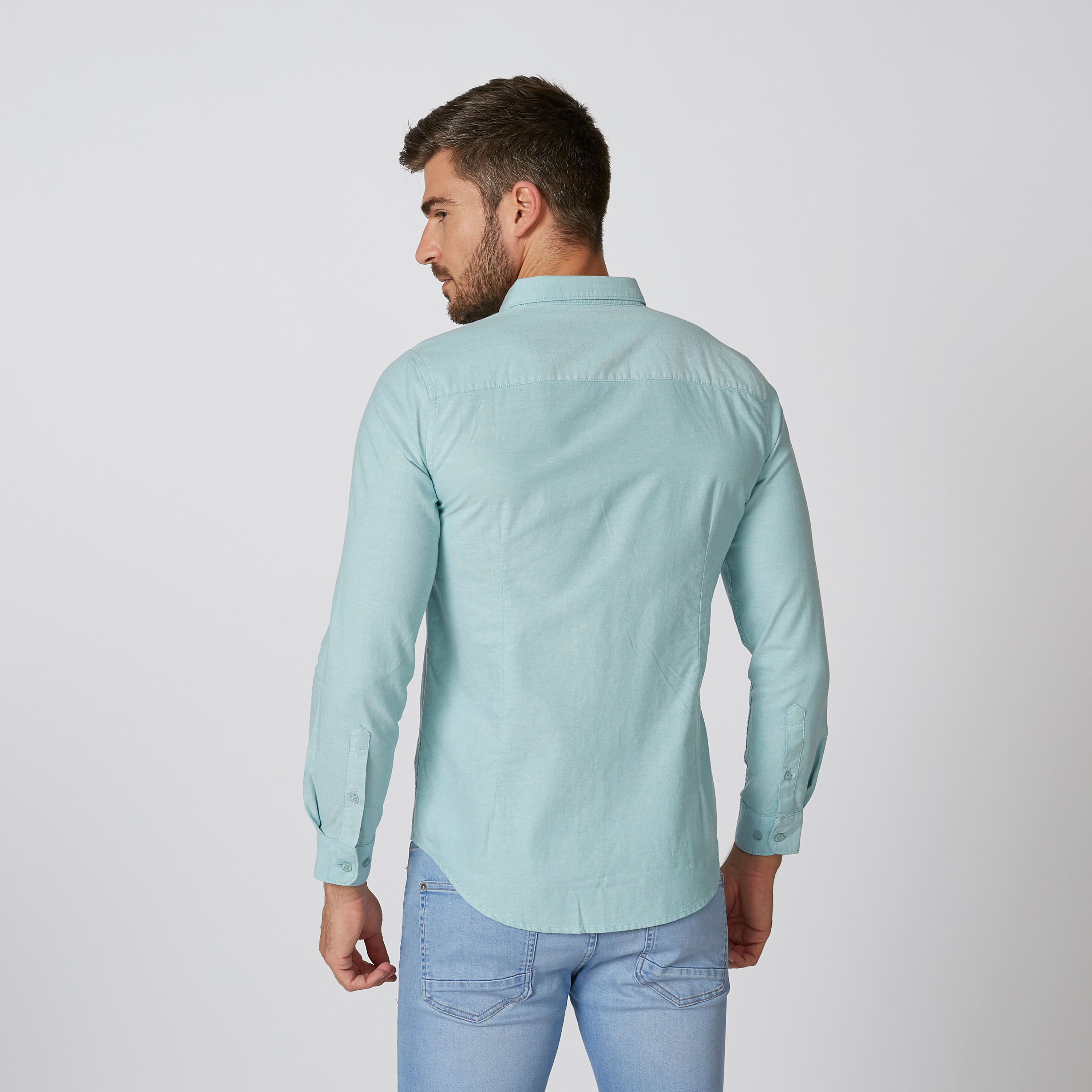قميص سادة بياقة عاديّة وأكمام طويلة-men-clothing-shirts-image-3