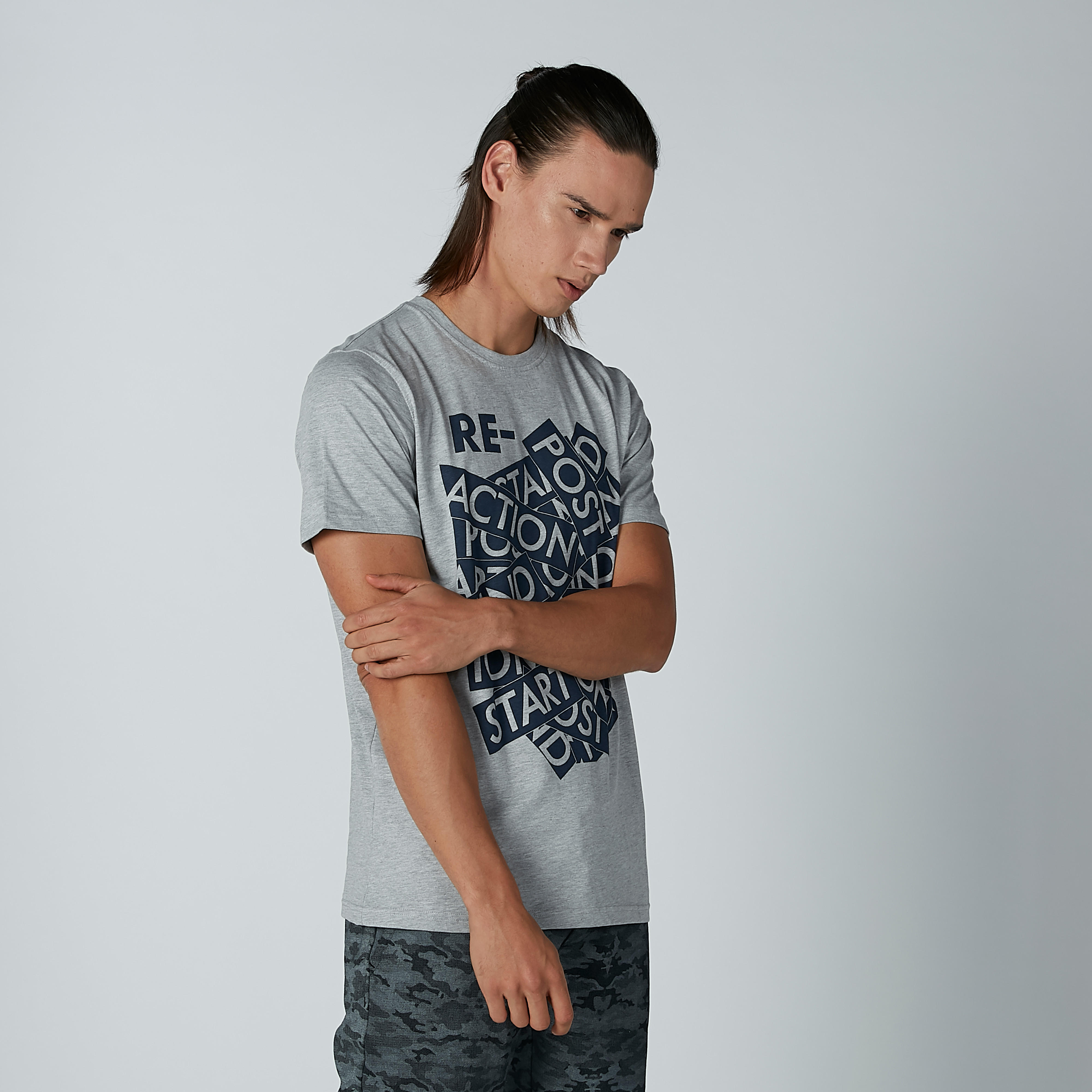 تيشيرت بطبعات وياقة مستديرة وأكمام قصيرة-men-clothing-tshirtsandpolos-tshirts-image-1