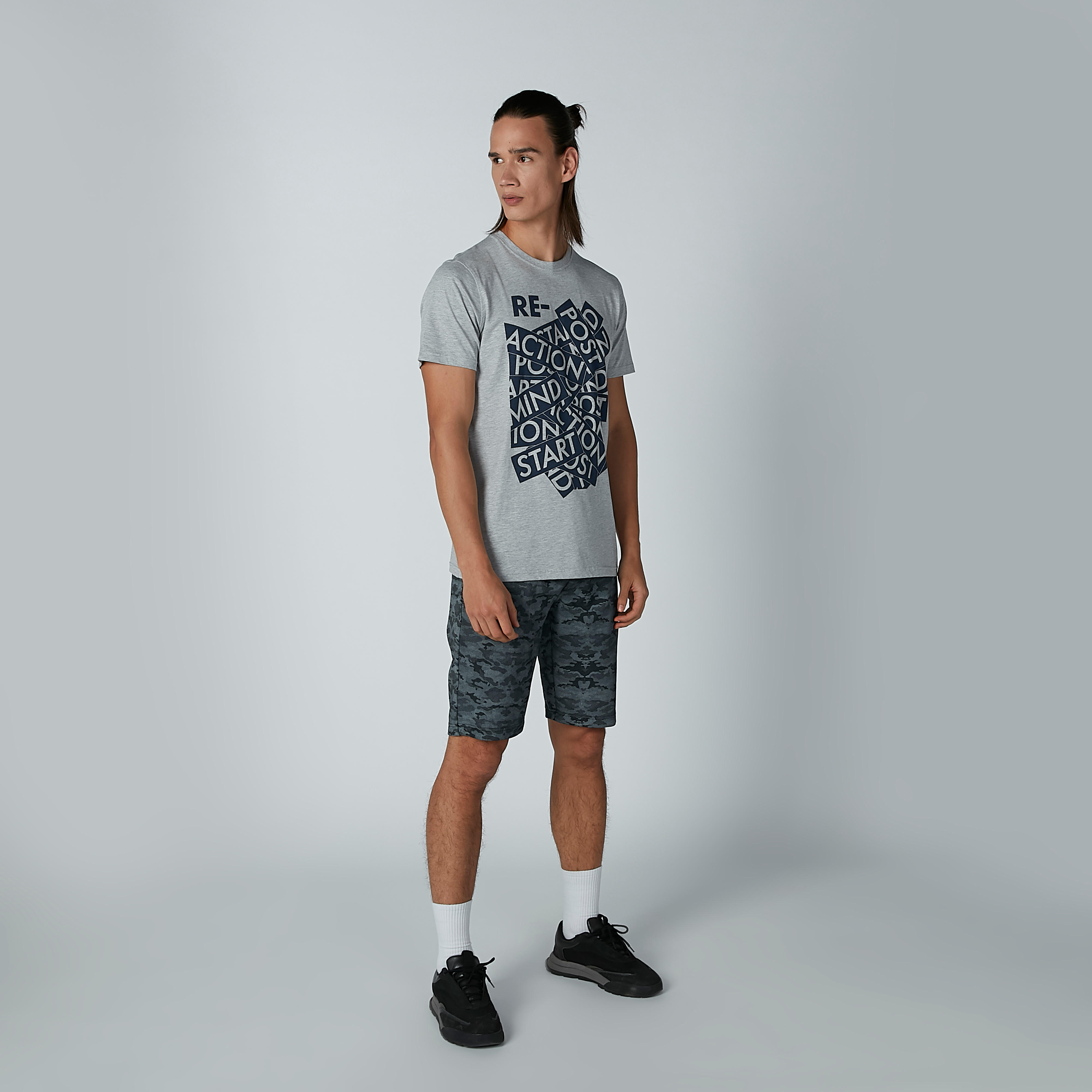 تيشيرت بطبعات وياقة مستديرة وأكمام قصيرة-men-clothing-tshirtsandpolos-tshirts-image-2