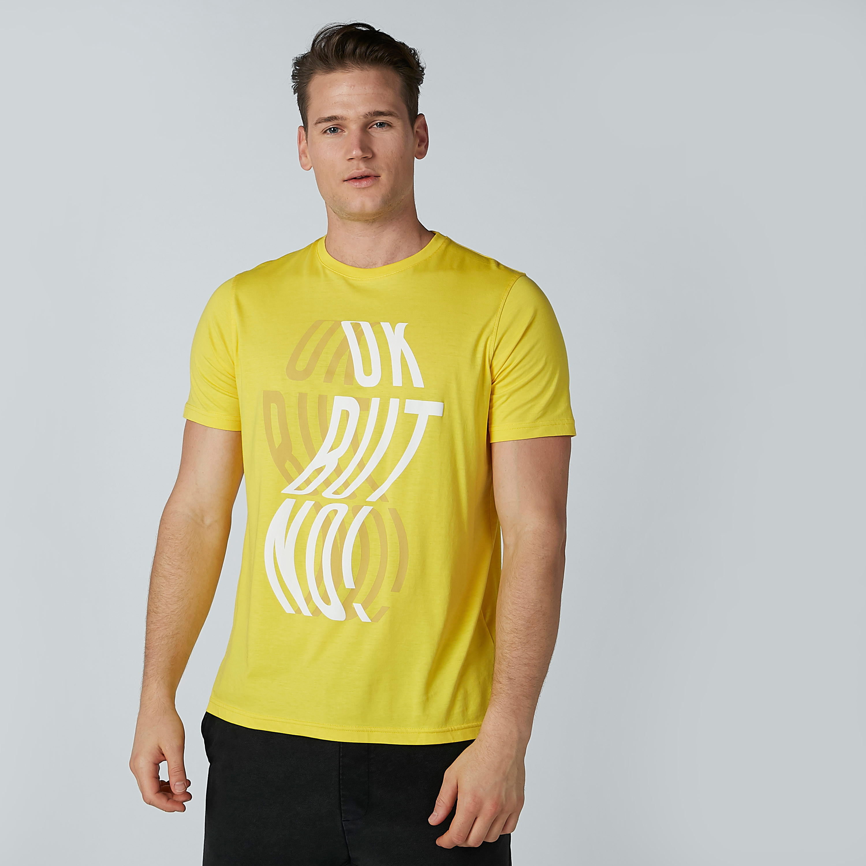 تيشيرت بياقة مستديرة وأكمام قصيرة وطبعات-men-clothing-tshirtsandpolos-tshirts-image-1