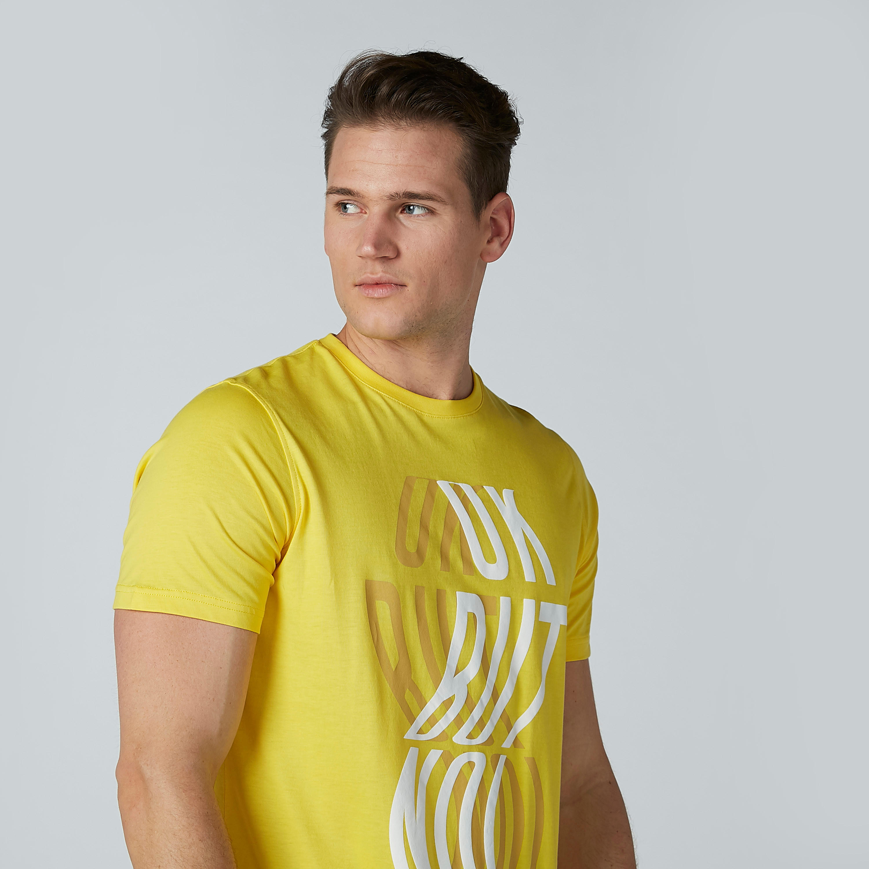 تيشيرت بياقة مستديرة وأكمام قصيرة وطبعات-men-clothing-tshirtsandpolos-tshirts-image-3