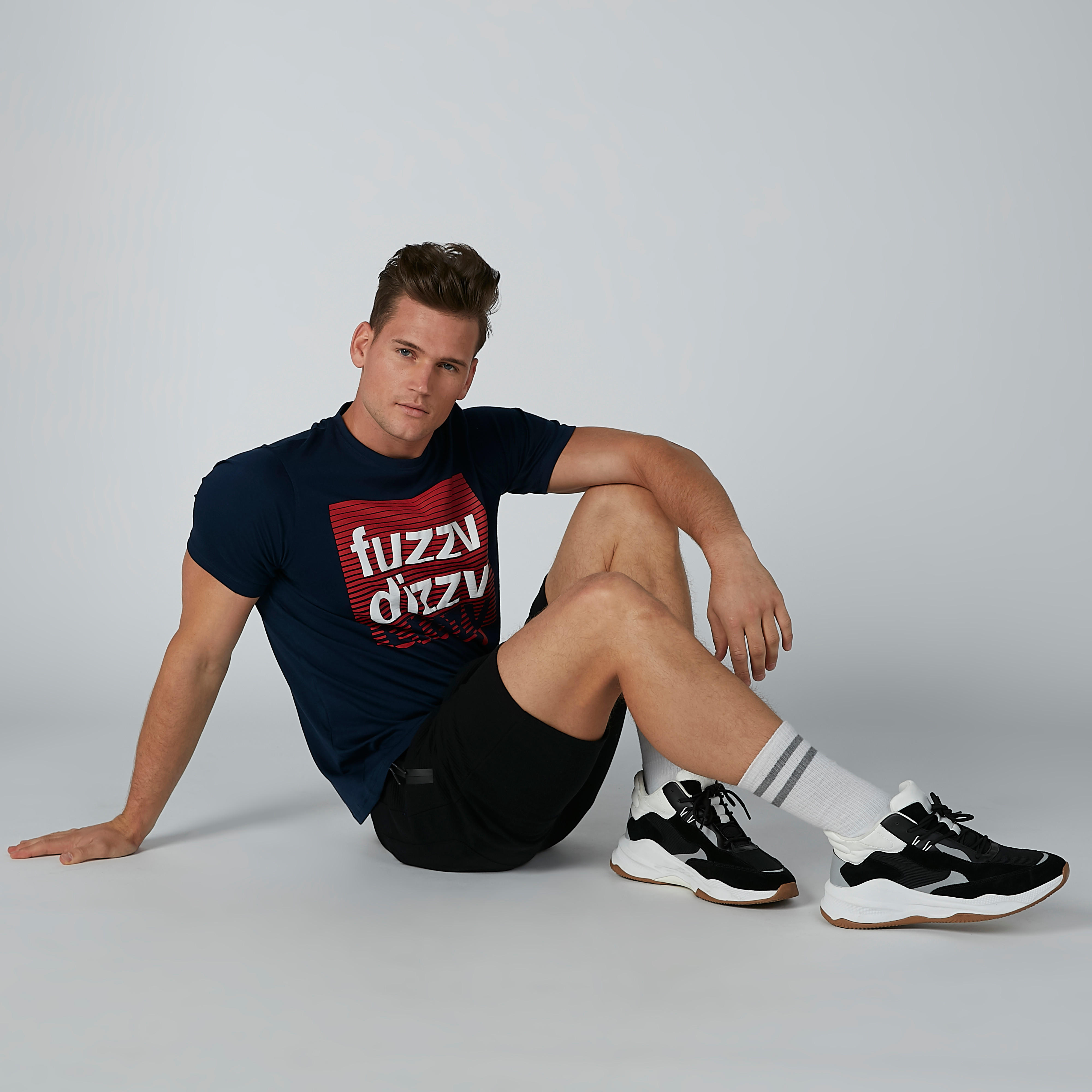 تيشيرت بطبعات وياقة مستديرة وأكمام قصيرة-men-clothing-tshirtsandpolos-tshirts-image-4