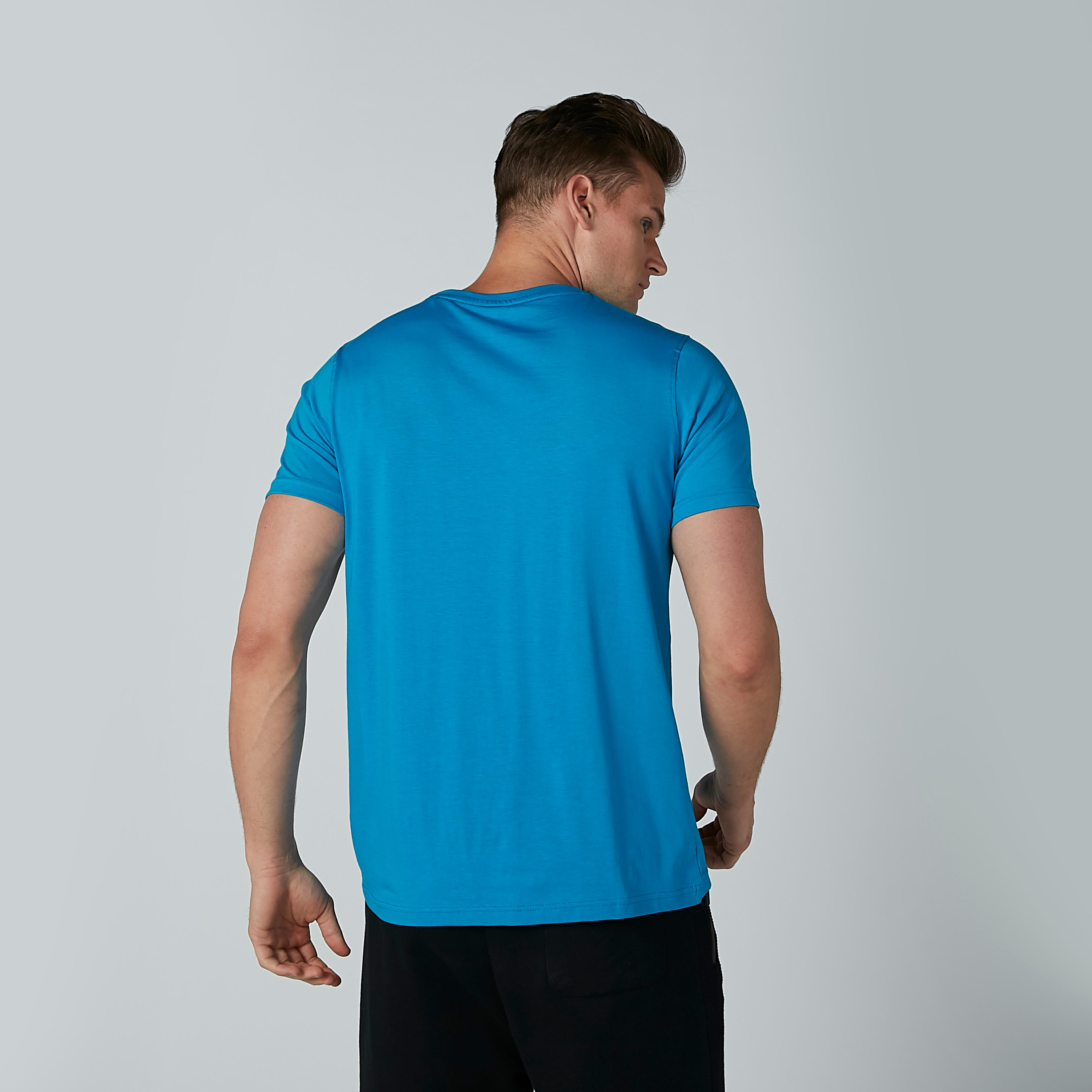 تيشيرت بطبعات وياقة مستديرة وأكمام قصيرة-men-clothing-tshirtsandpolos-tshirts-image-3