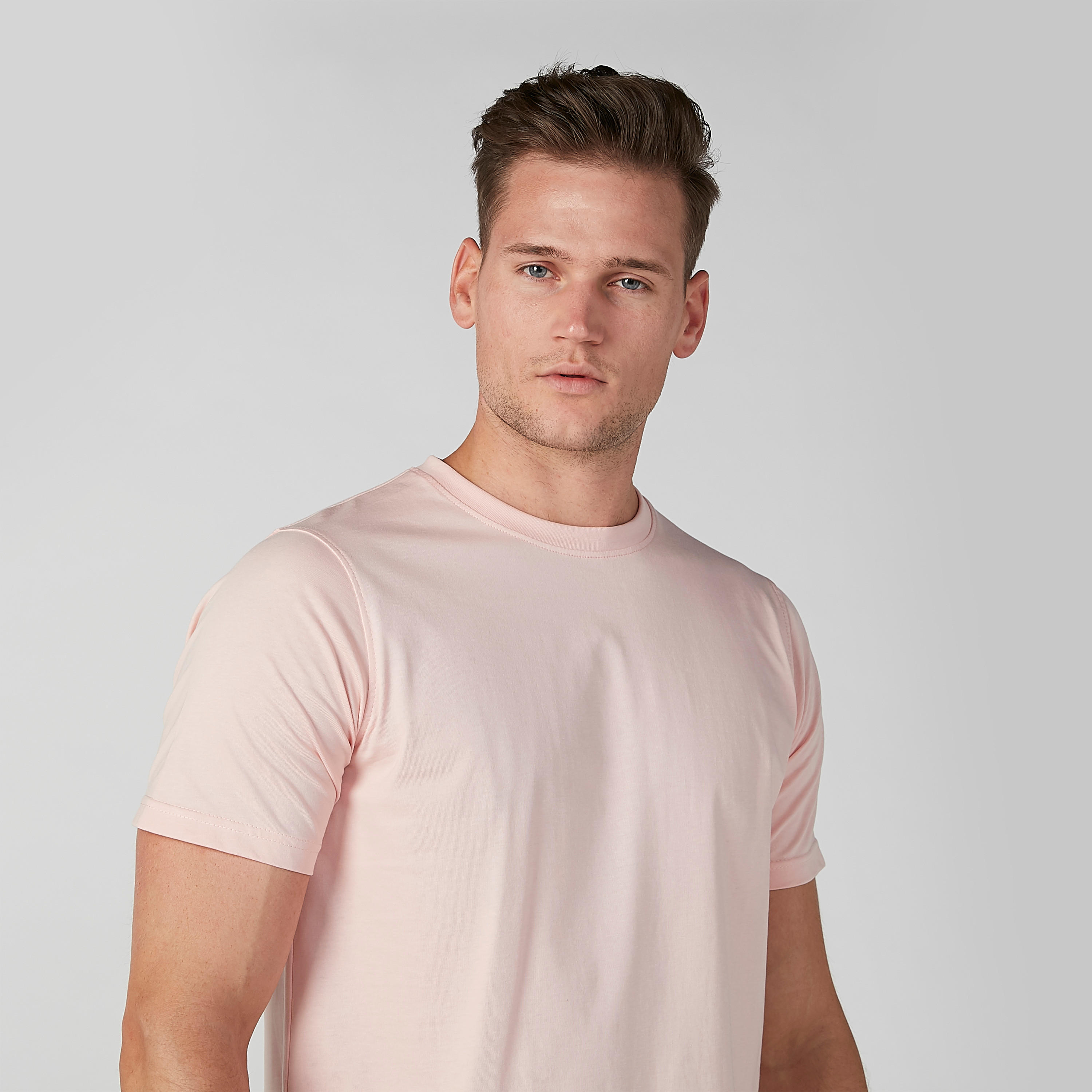 تيشيرت سادة بياقة مستديرة وأكمام قصيرة-men-clothing-tshirtsandpolos-tshirts-image-4