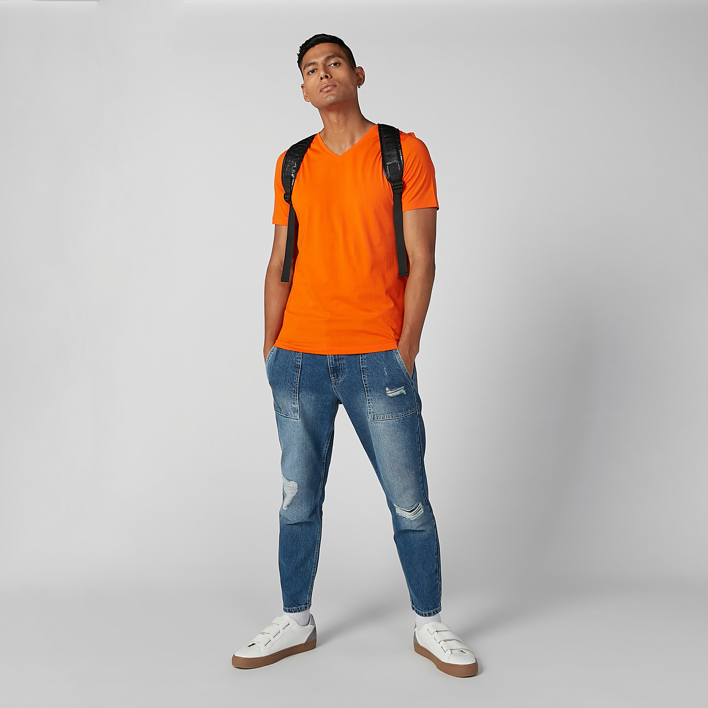 Plain T-shirt with V-neck and Short Sleeves-men-clothing-tshirtsandpolos-tshirts-image-1