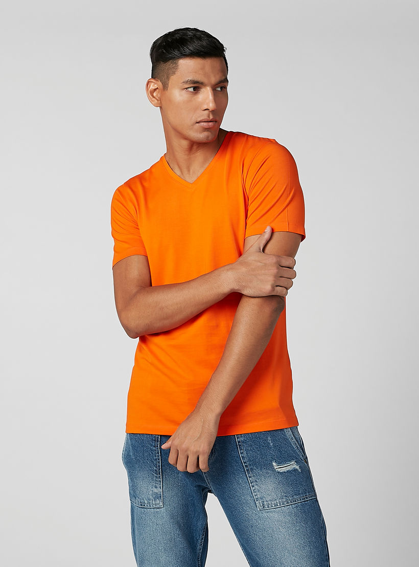 Plain T-shirt with V-neck and Short Sleeves-men-clothing-tshirtsandpolos-tshirts-image-2