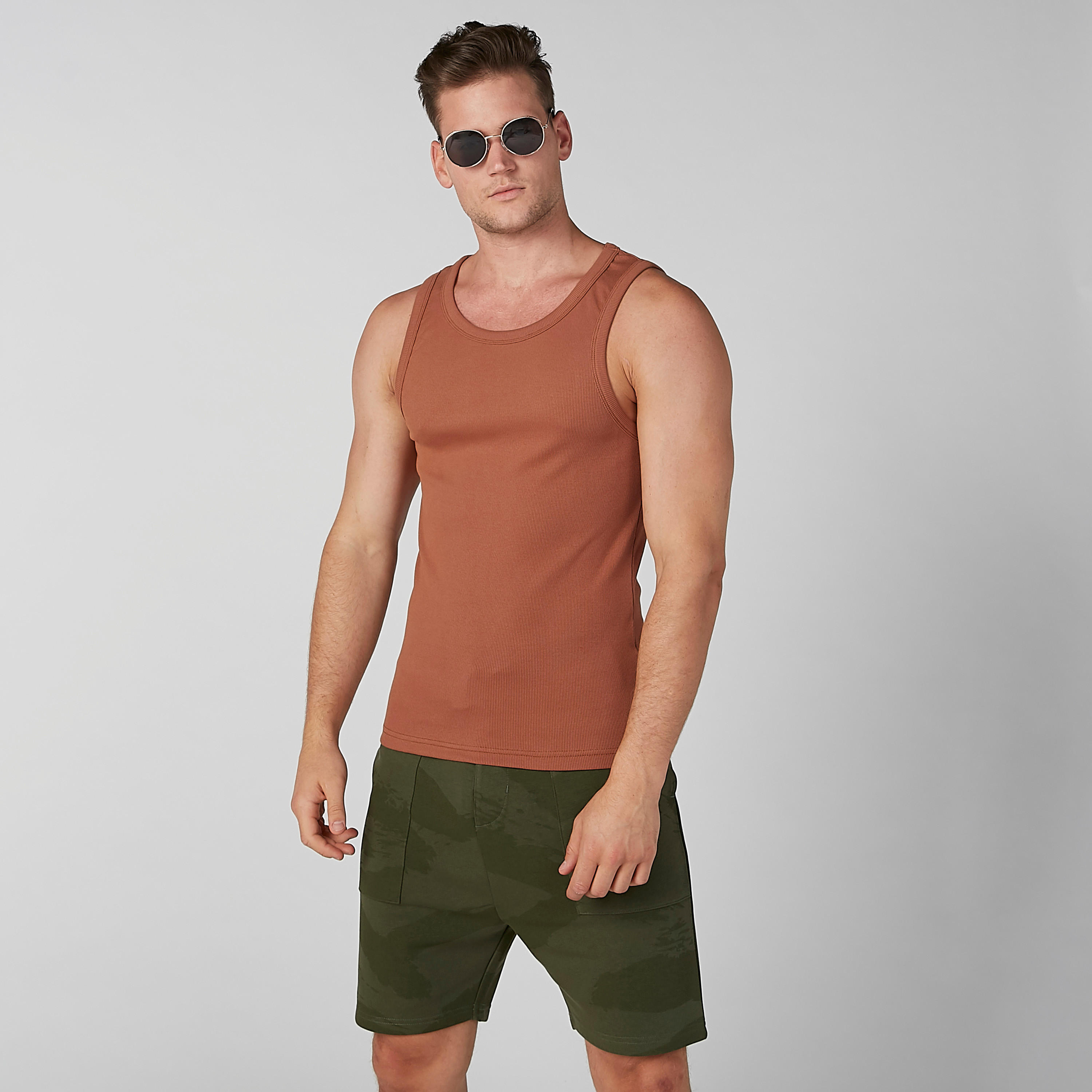 فيست بارز الملمس دون أكمام بياقة عميقة-men-clothing-tshirtsandpolos-vests-image-3