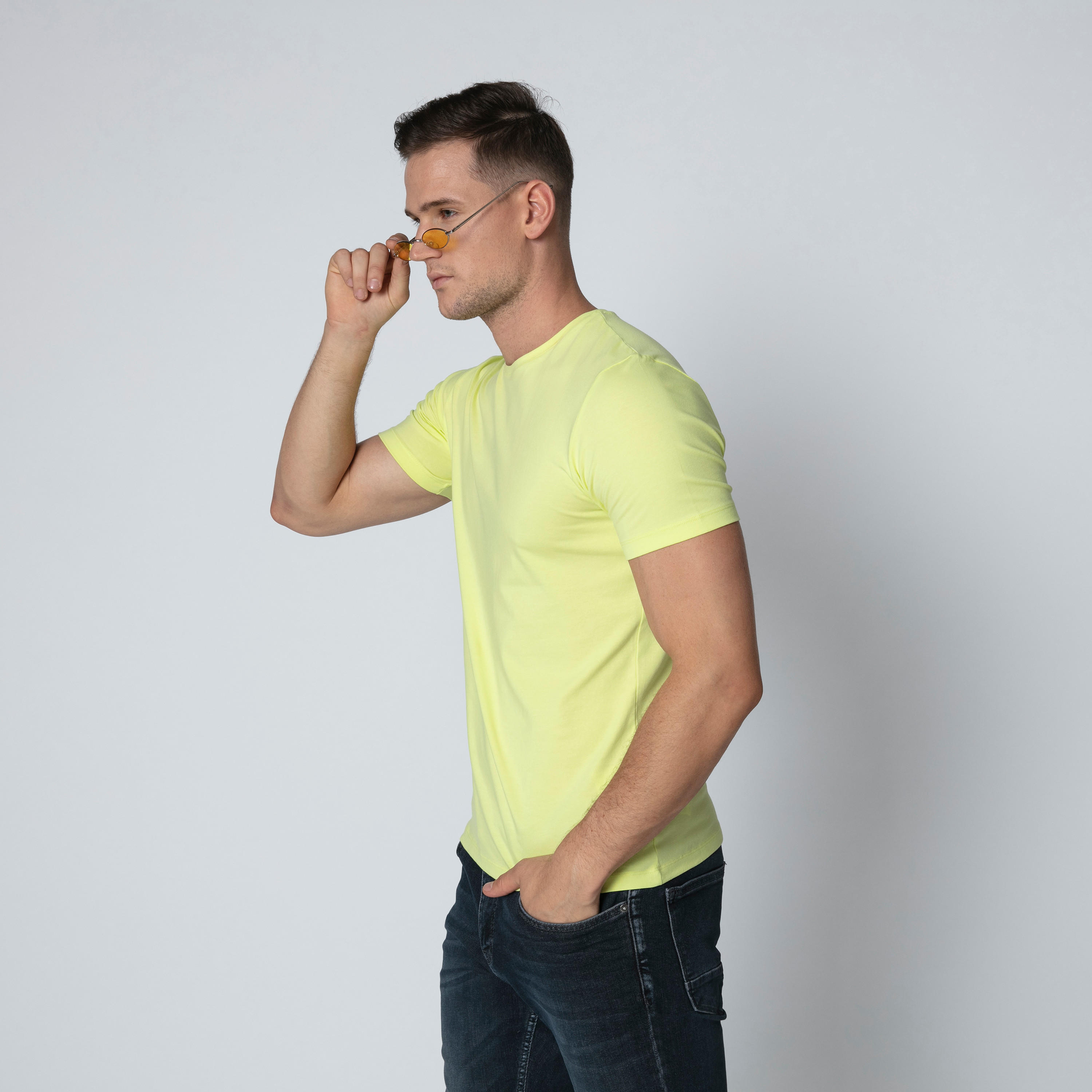 تيشيرت سادة بياقة مستديرة وأكمام قصيرة-men-clothing-tshirtsandpolos-tshirts-image-1