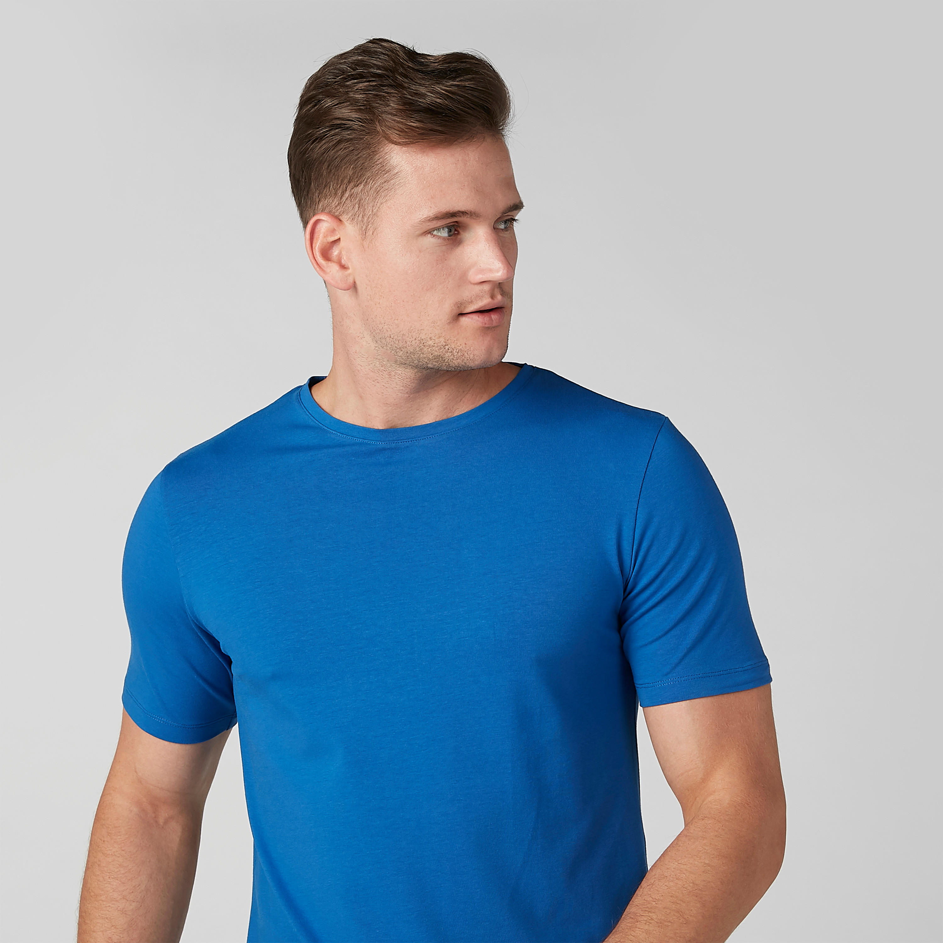 تيشيرت سادة بياقة مستديرة وأكمام قصيرة-men-clothing-tshirtsandpolos-tshirts-image-2