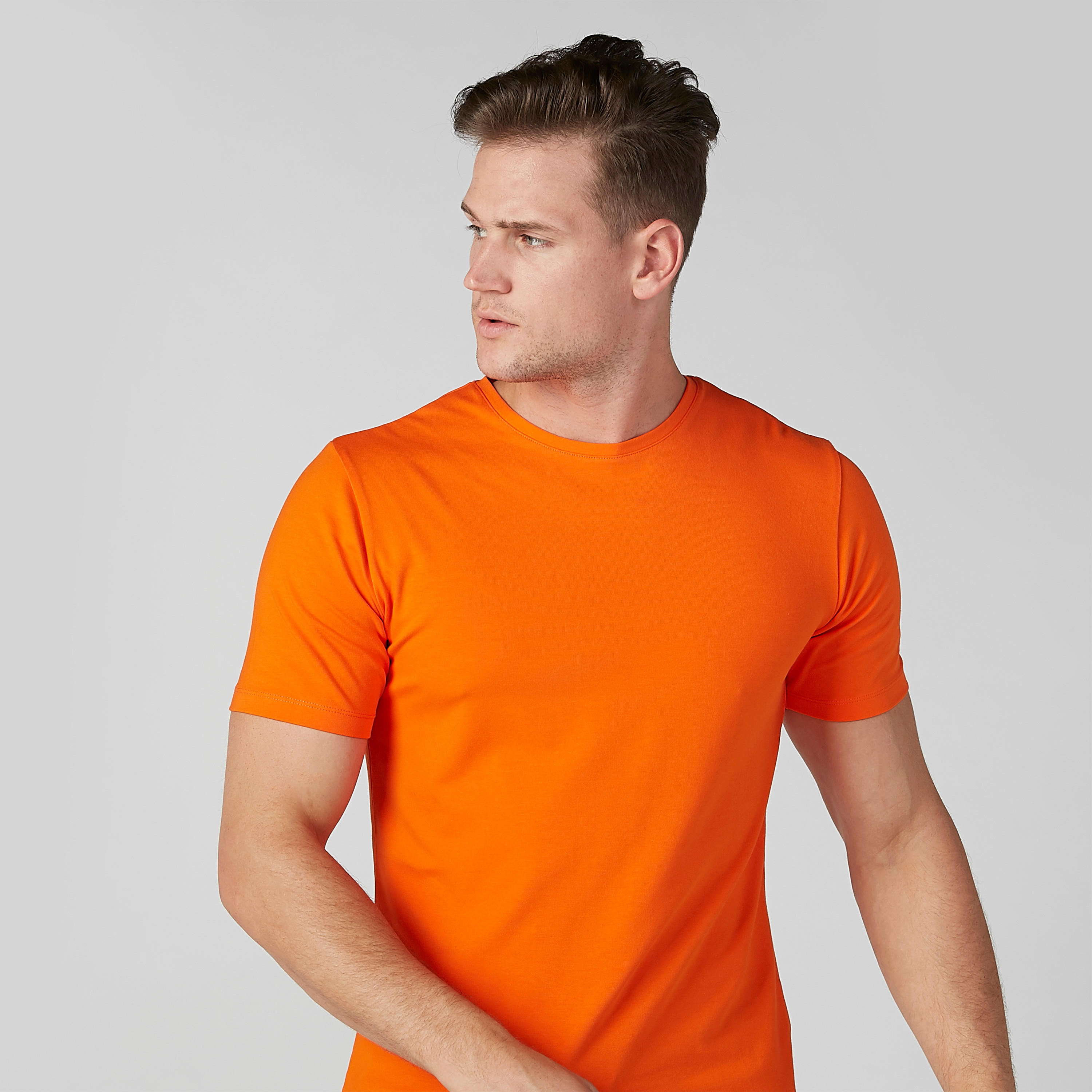 تيشرت سادة بياقة مستديرة وأكمام قصيرة-men-clothing-tshirtsandpolos-tshirts-image-2