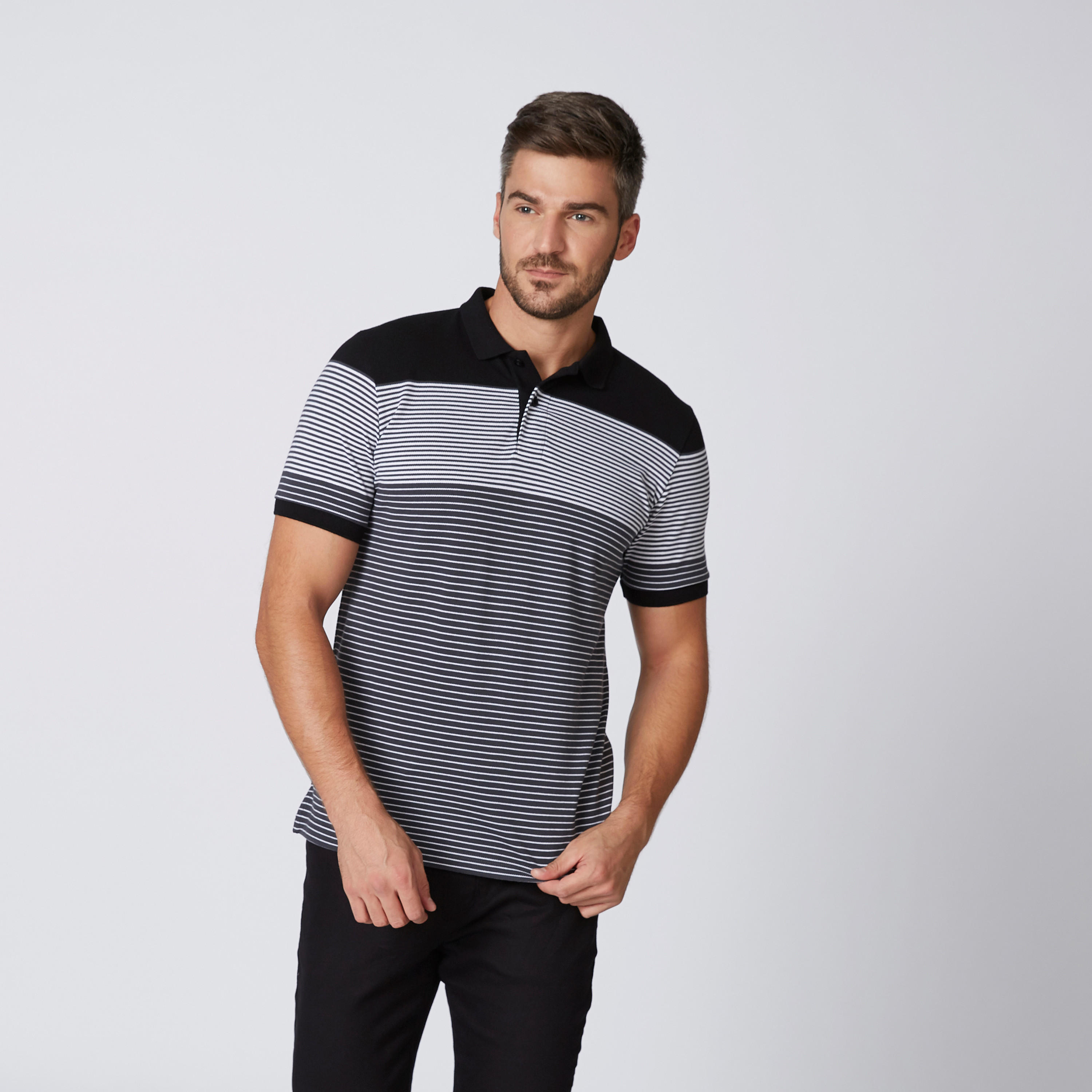 تيشيرت مستدام مقلّم بأكمام قصيرة -men-clothing-tshirtsandpolos-polos-image-4