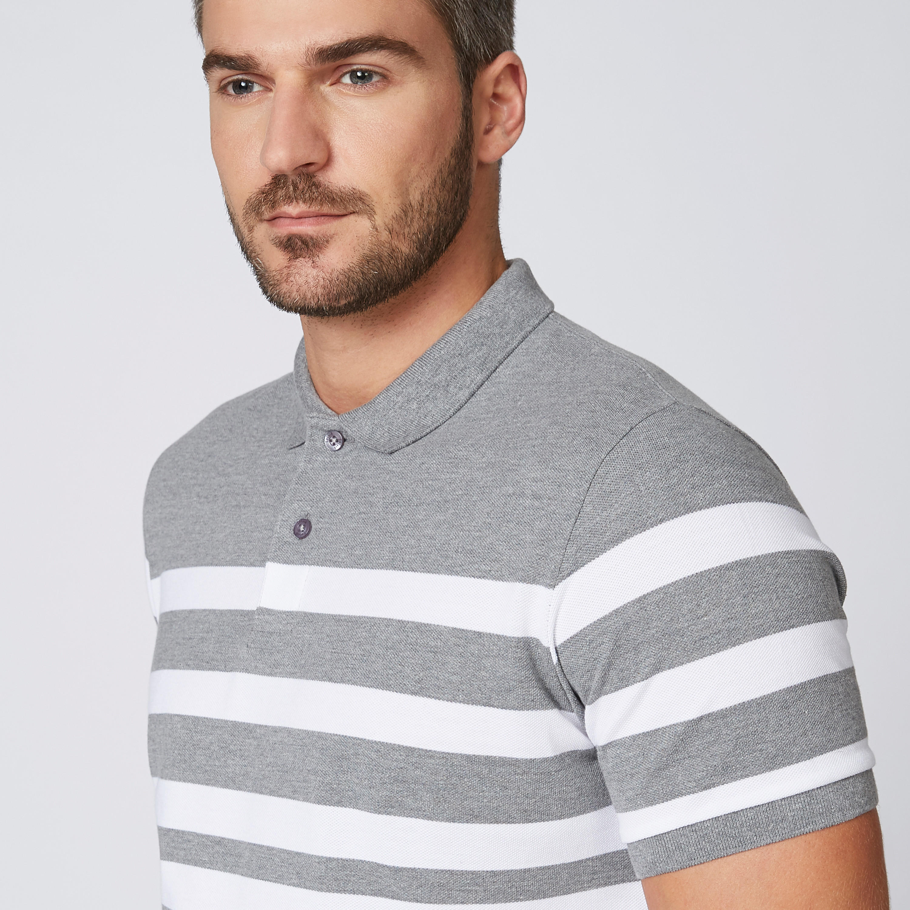 تيشيرت مستدام بولو مقلّم بأكمام قصيرة-men-clothing-tshirtsandpolos-polos-image-4