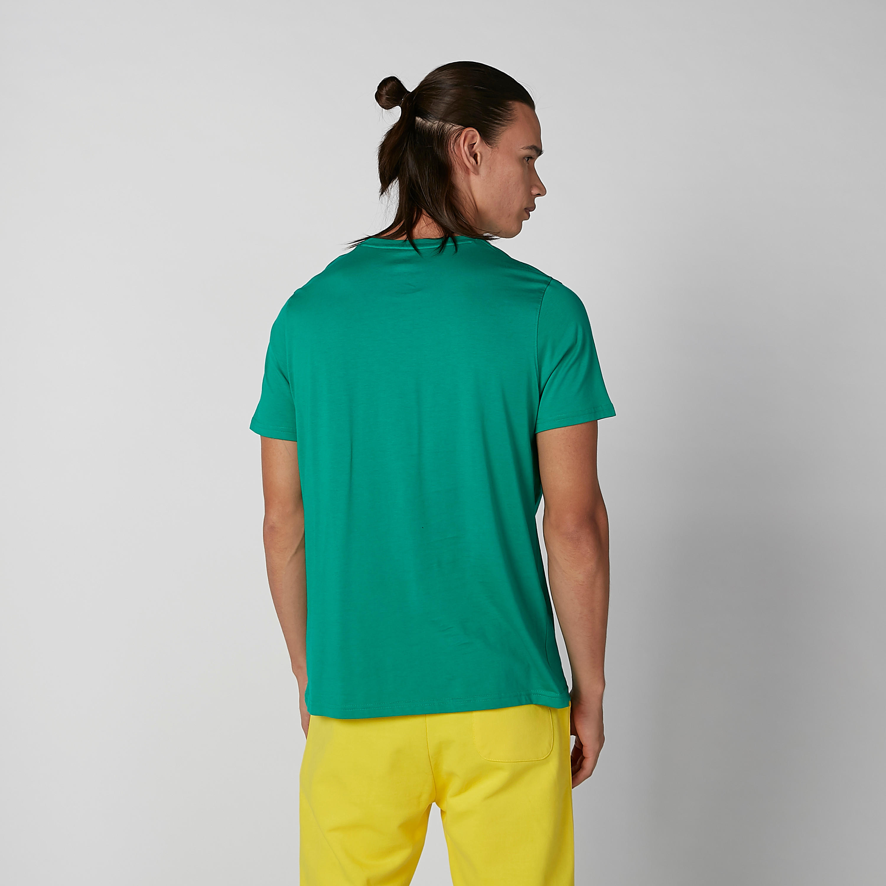 تيشيرت بياقة ضيقة وأكمام قصيرة وطبعات-men-clothing-tshirtsandpolos-tshirts-image-3